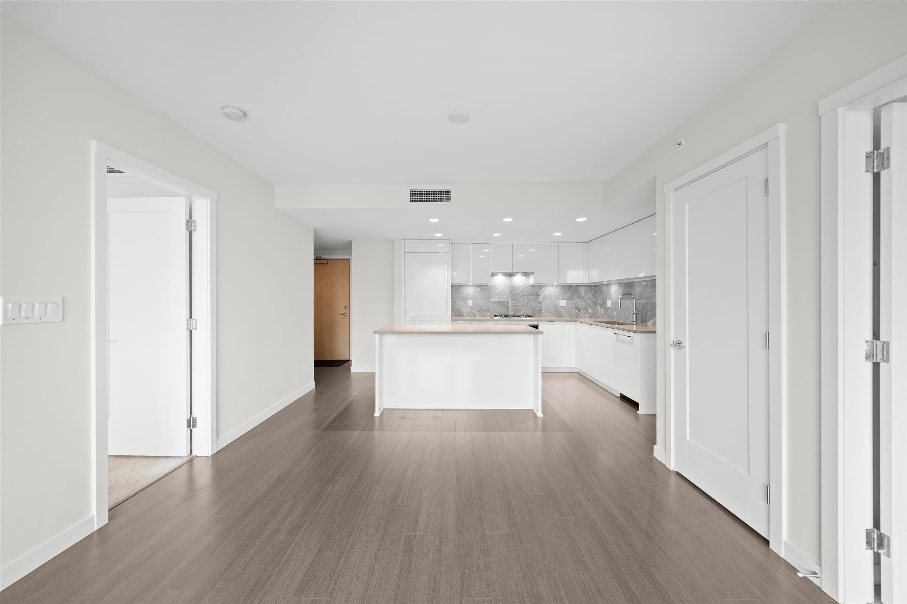 815 - 3699 Sexsmith Road, Richmond, V6X 0W4 — photo 2