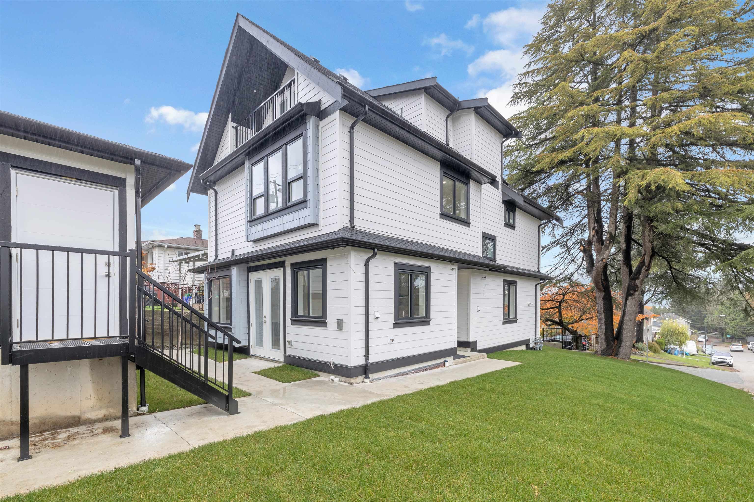 4325 Kamloops Street, Vancouver