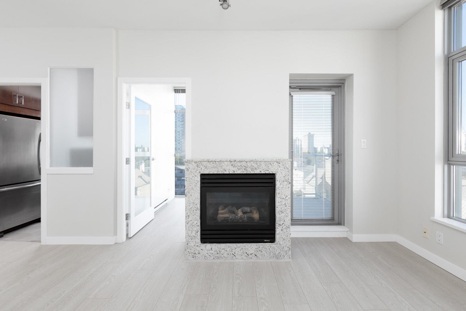 1101 - 1050 Smithe Street, Vancouver, V6E 4H2 — photo 2