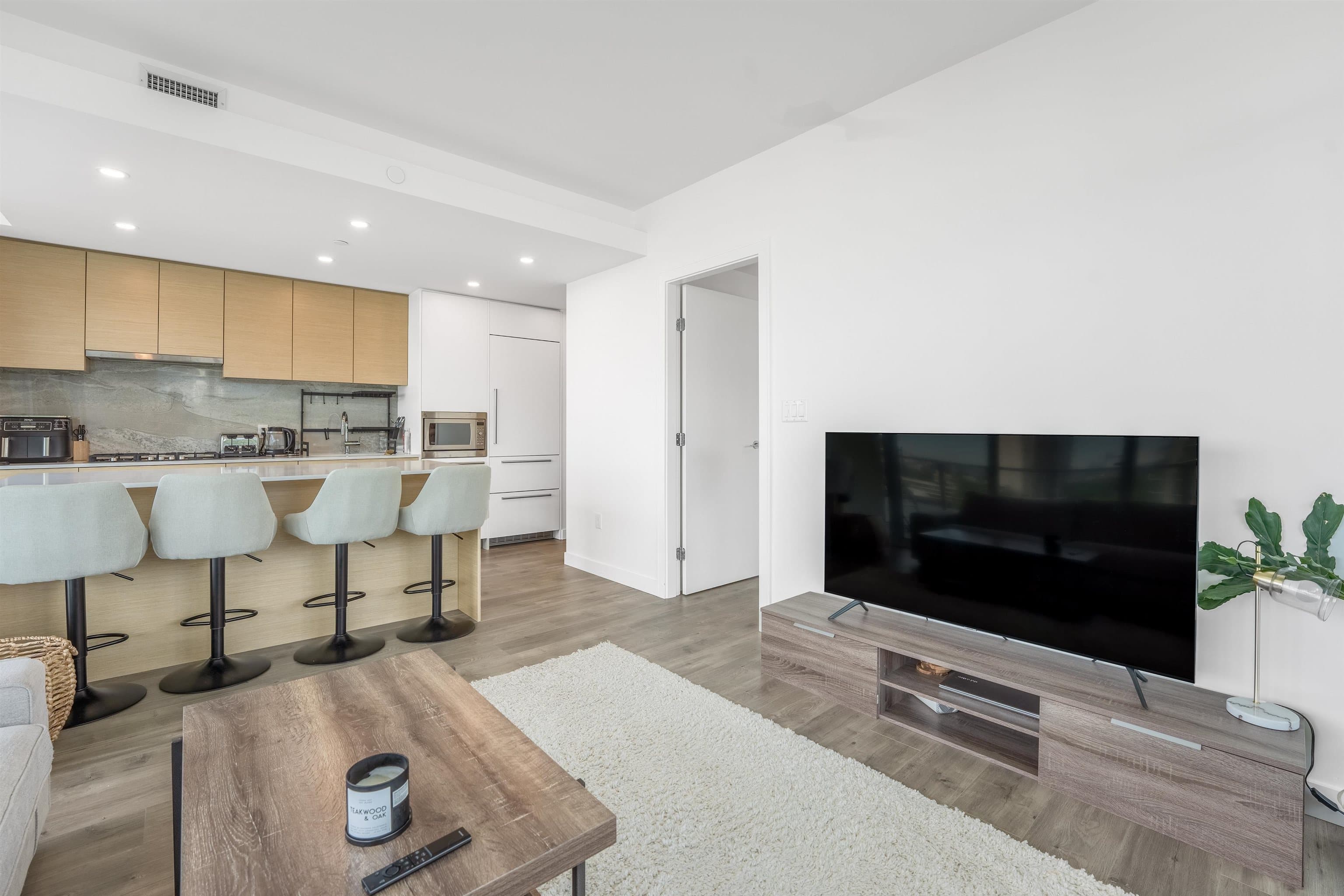 902 - 200 Klahanie Court, West Vancouver, V7P 0E4 — photo 3