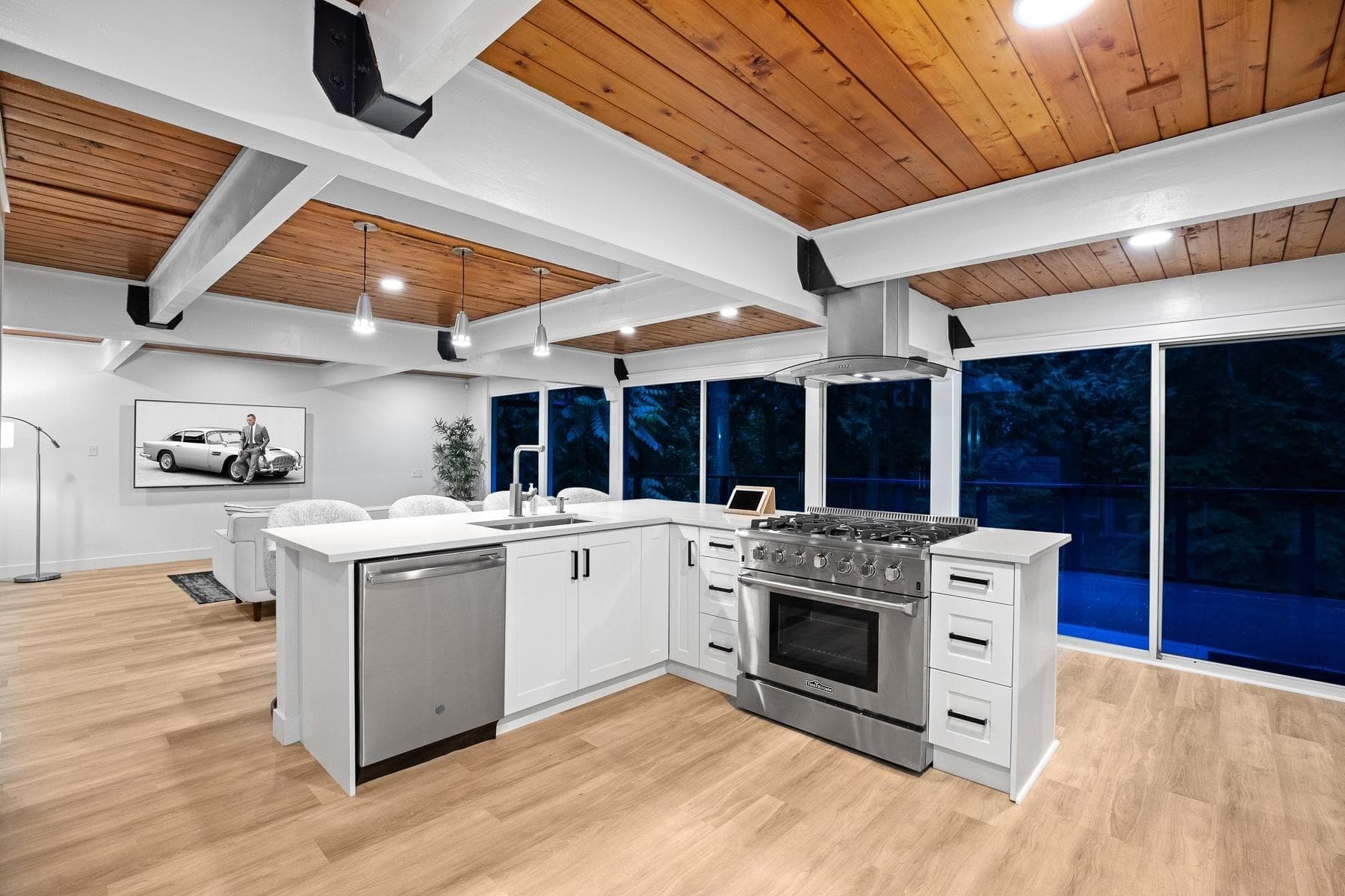 530 Hadden Drive, West Vancouver, V7S 1G7 — photo 5
