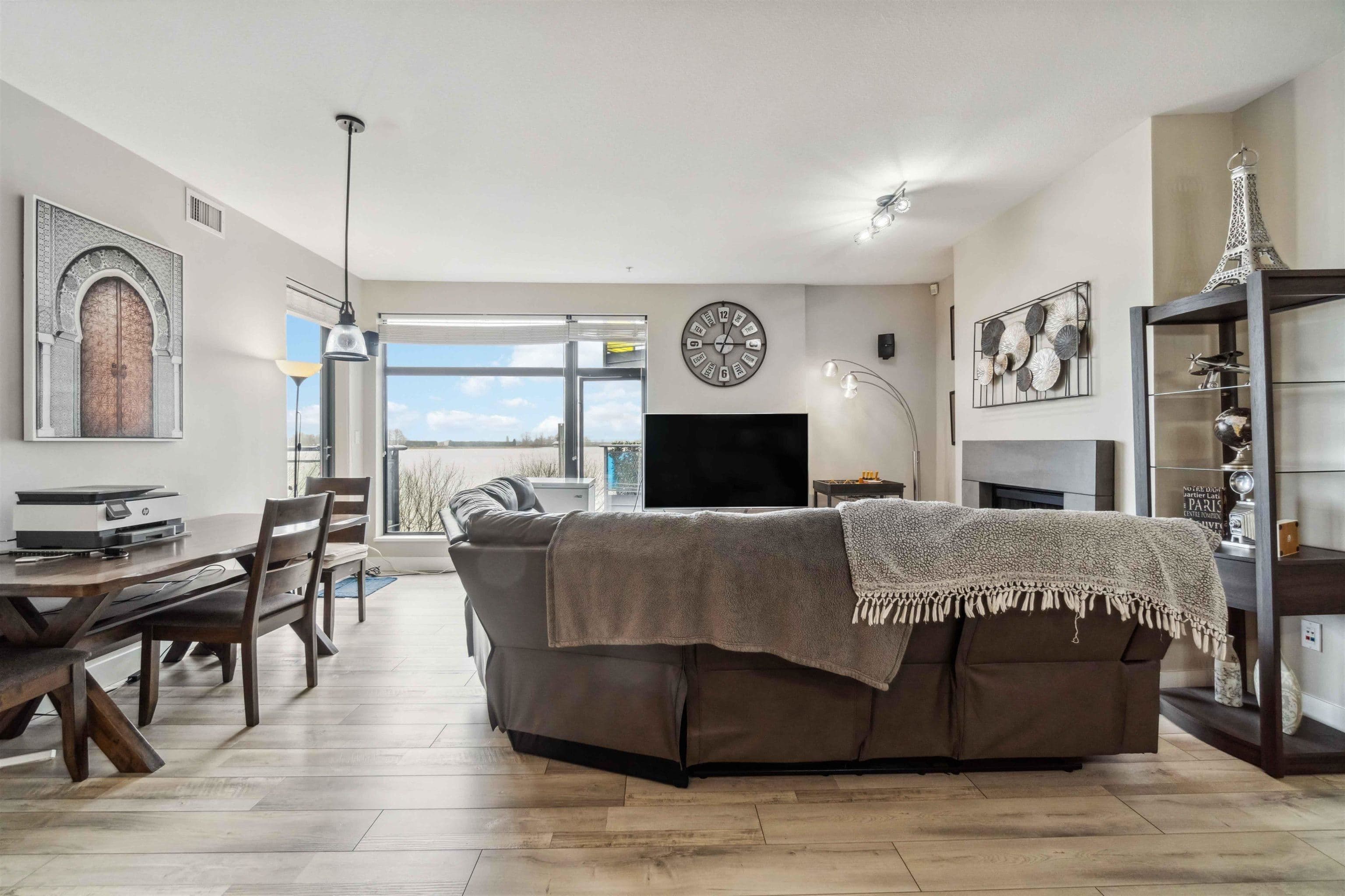 201 - 14300 Riverport Way, Richmond, V6W 0A4 — photo 4