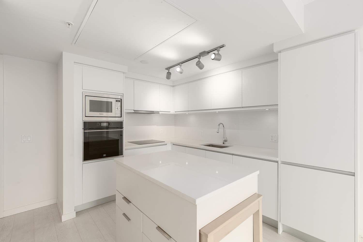 721 - 180 E 2nd Avenue, Vancouver, V5T 0K4 — photo 3