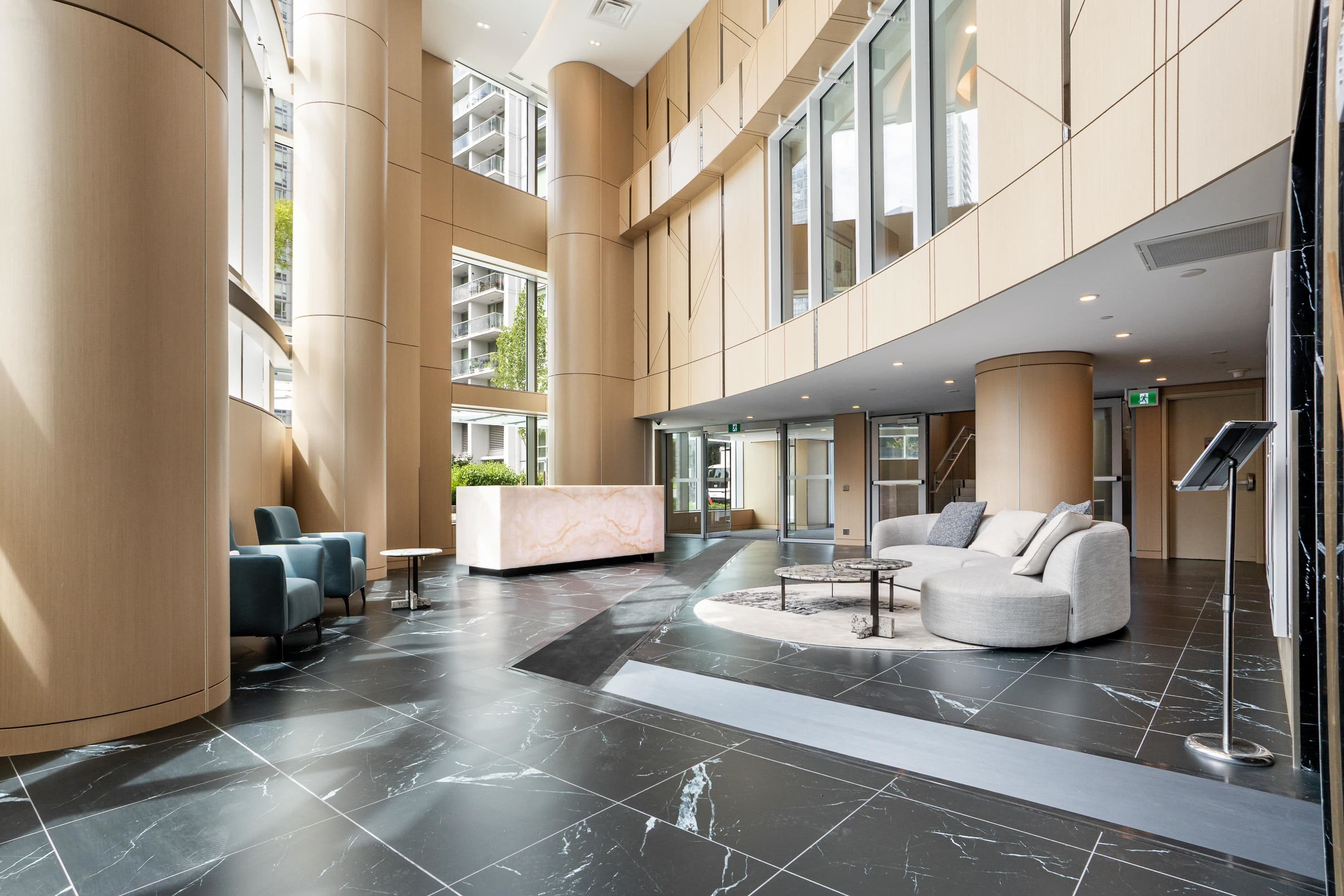 3302 - 13768 100 Avenue, Surrey, V3T 0V2 — photo 1