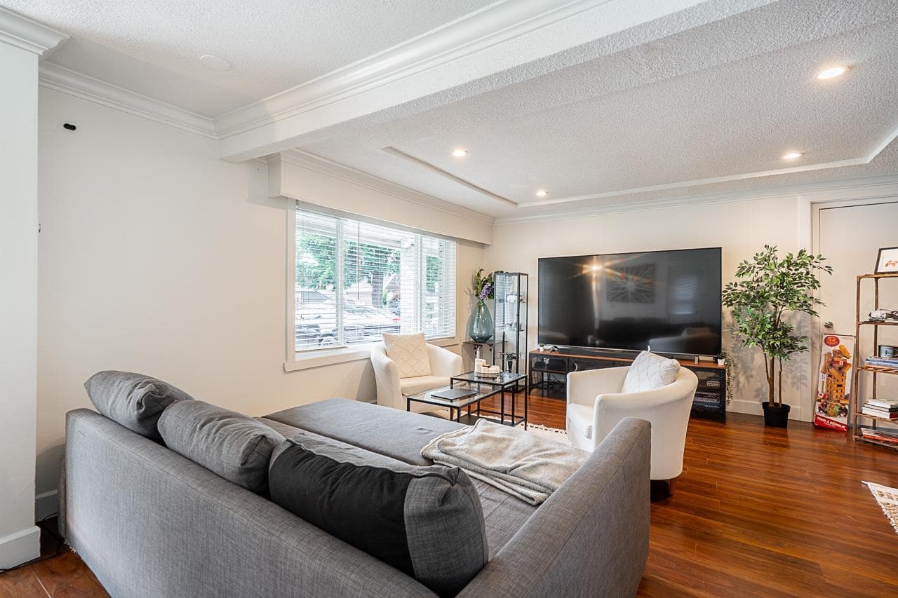 8466 123 Street, Surrey, V3W 3V6 — photo 4