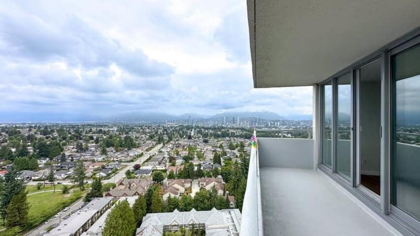 2204 - 4160 Sardis Street, Burnaby, V5H 1K2 — photo 2
