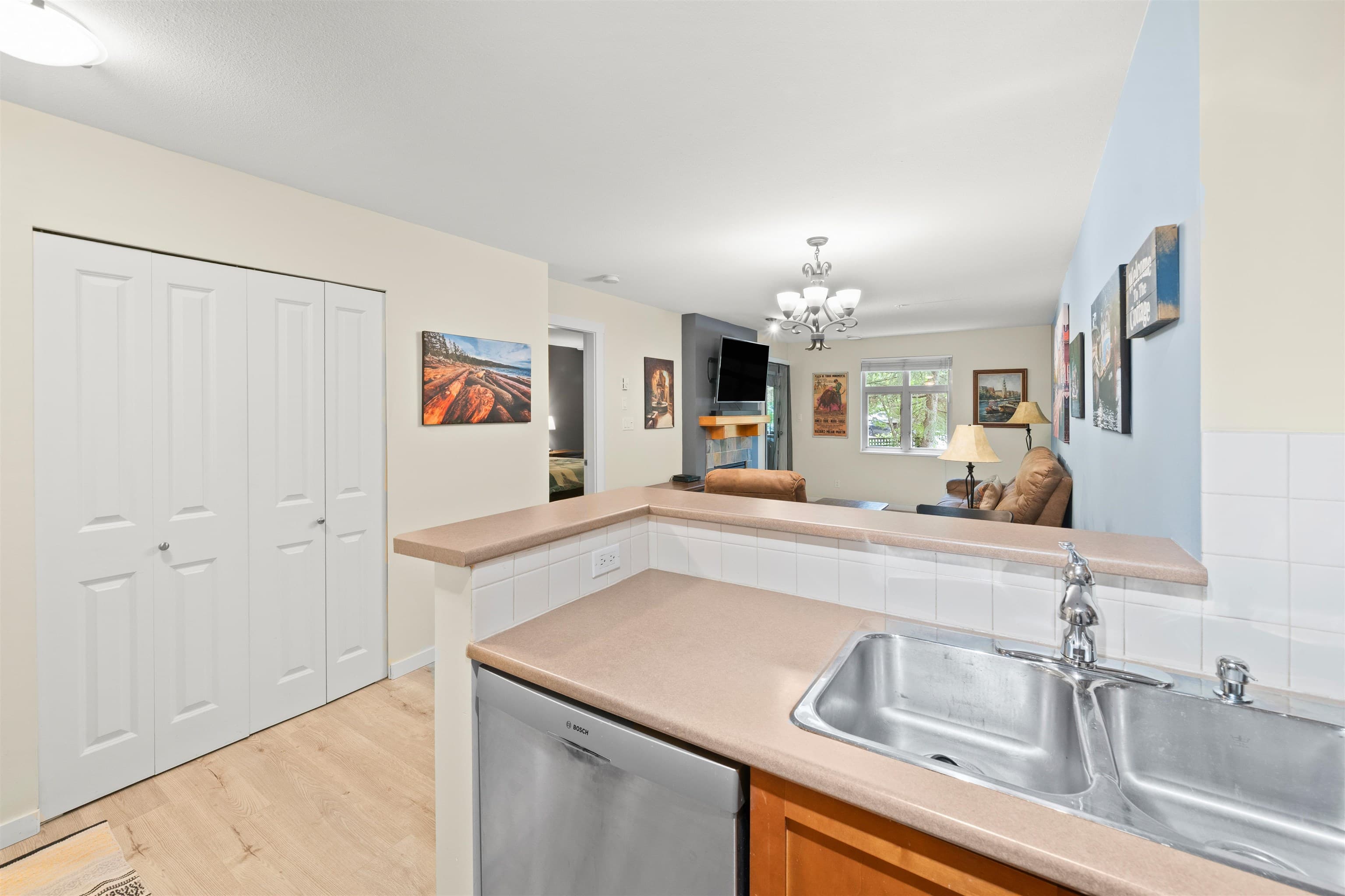214 - 18 Smokey Smith Place, New Westminster, V3L 5V3 — photo 5