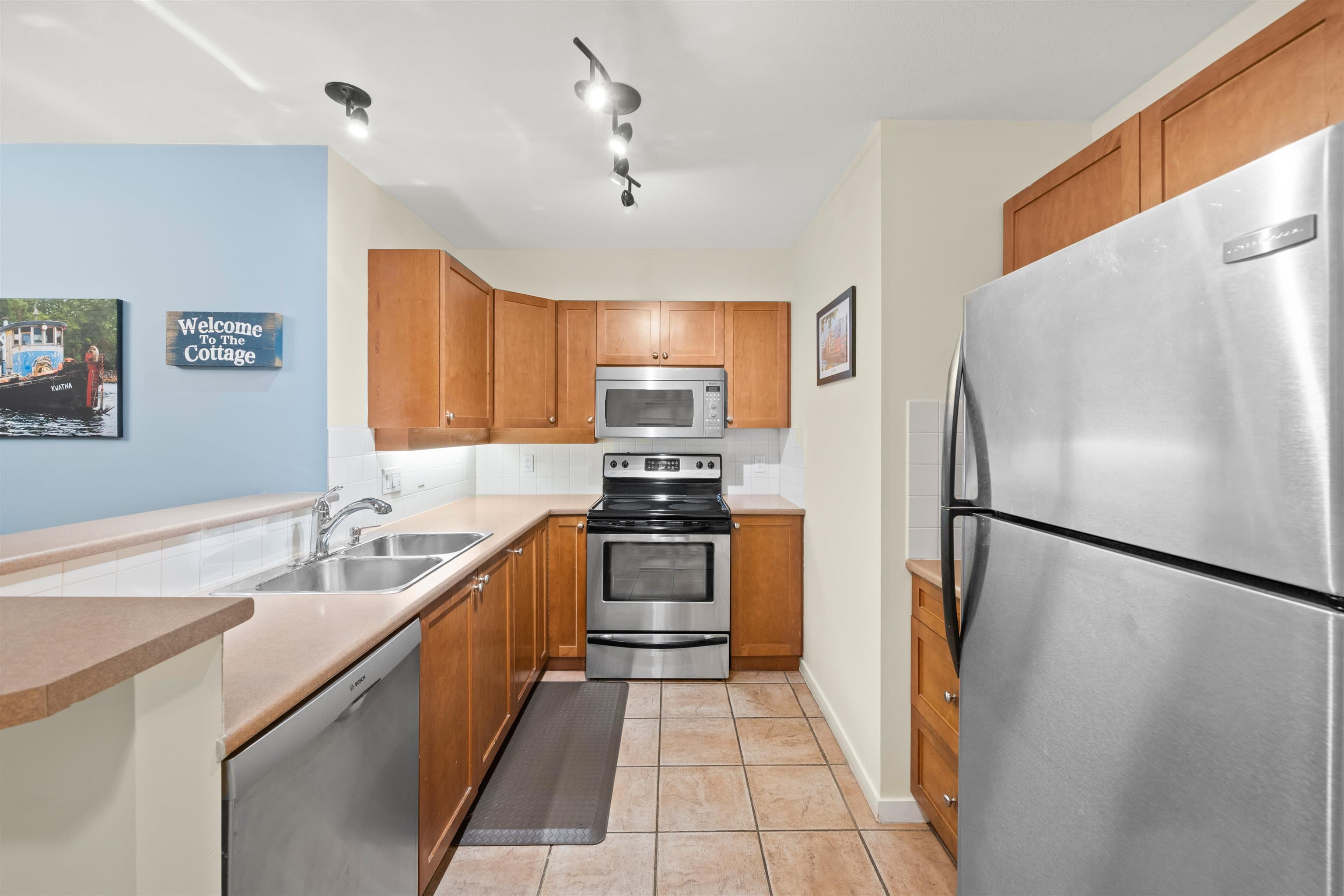 214 - 18 Smokey Smith Place, New Westminster, V3L 5V3 — photo 4