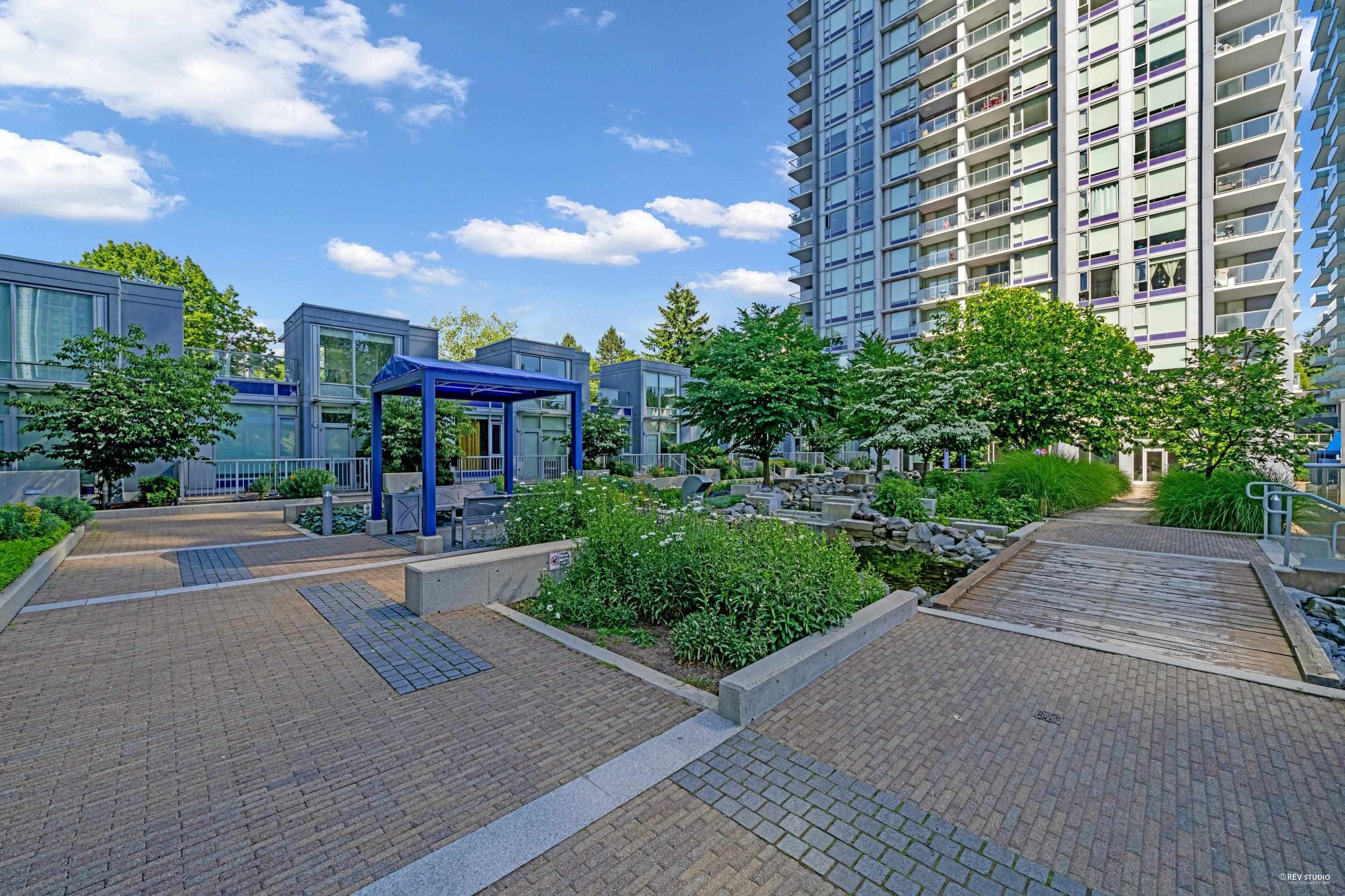 4302 - 13750 100 Avenue, Surrey, V3T 0L3 — photo 1