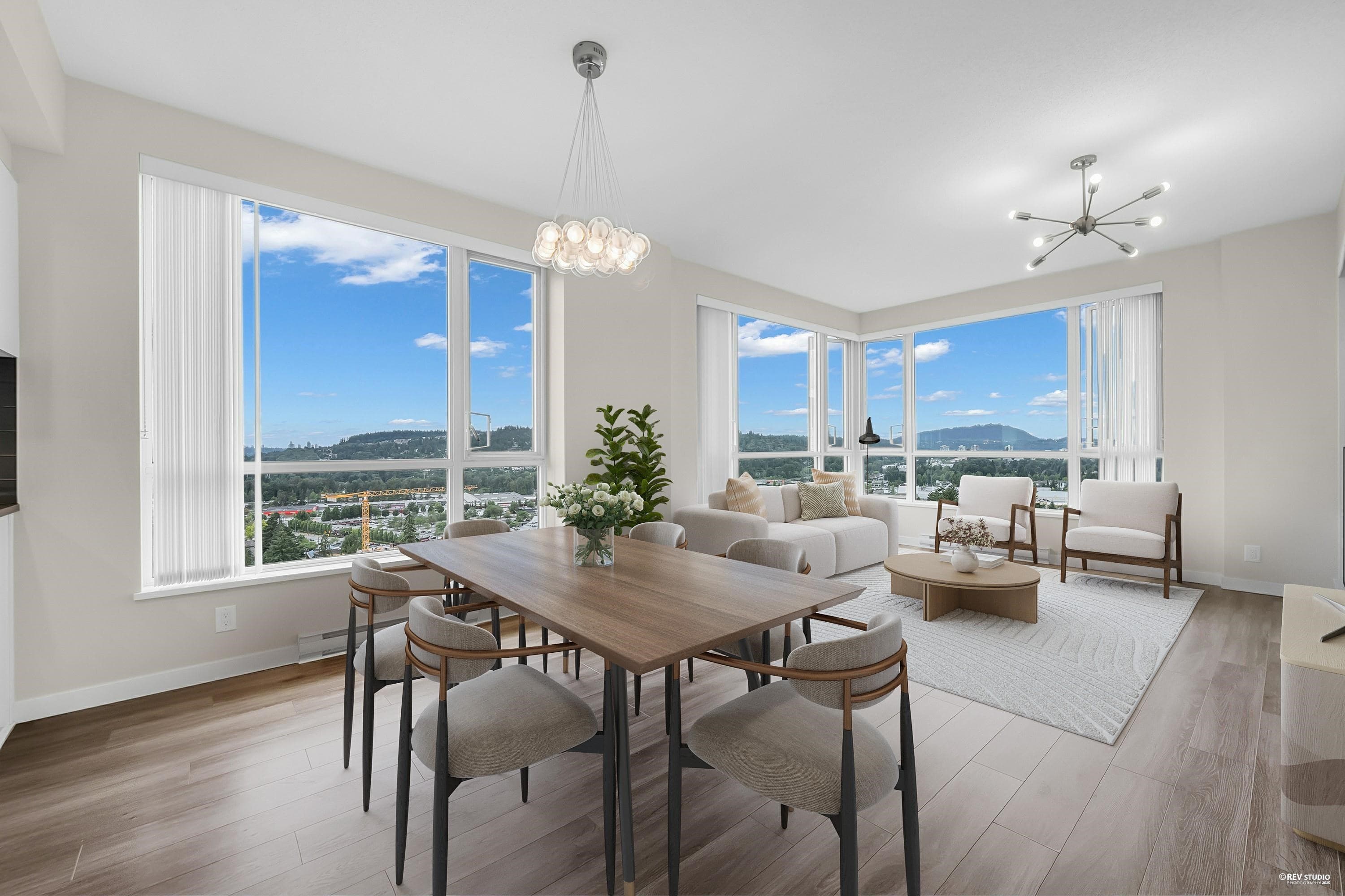 2404 - 3096 Windsor Gate, Coquitlam, V3B 0P4 — photo 2