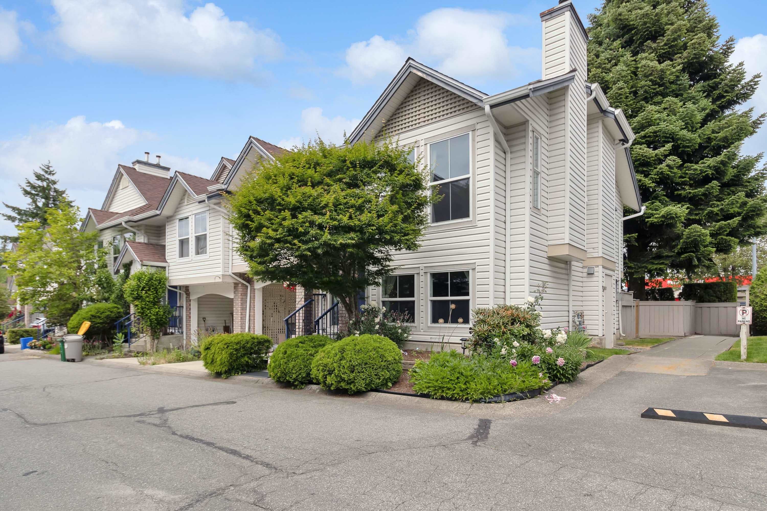 32 - 8716 Walnut Grove Drive, Langley, V1M 2K2 — photo 2