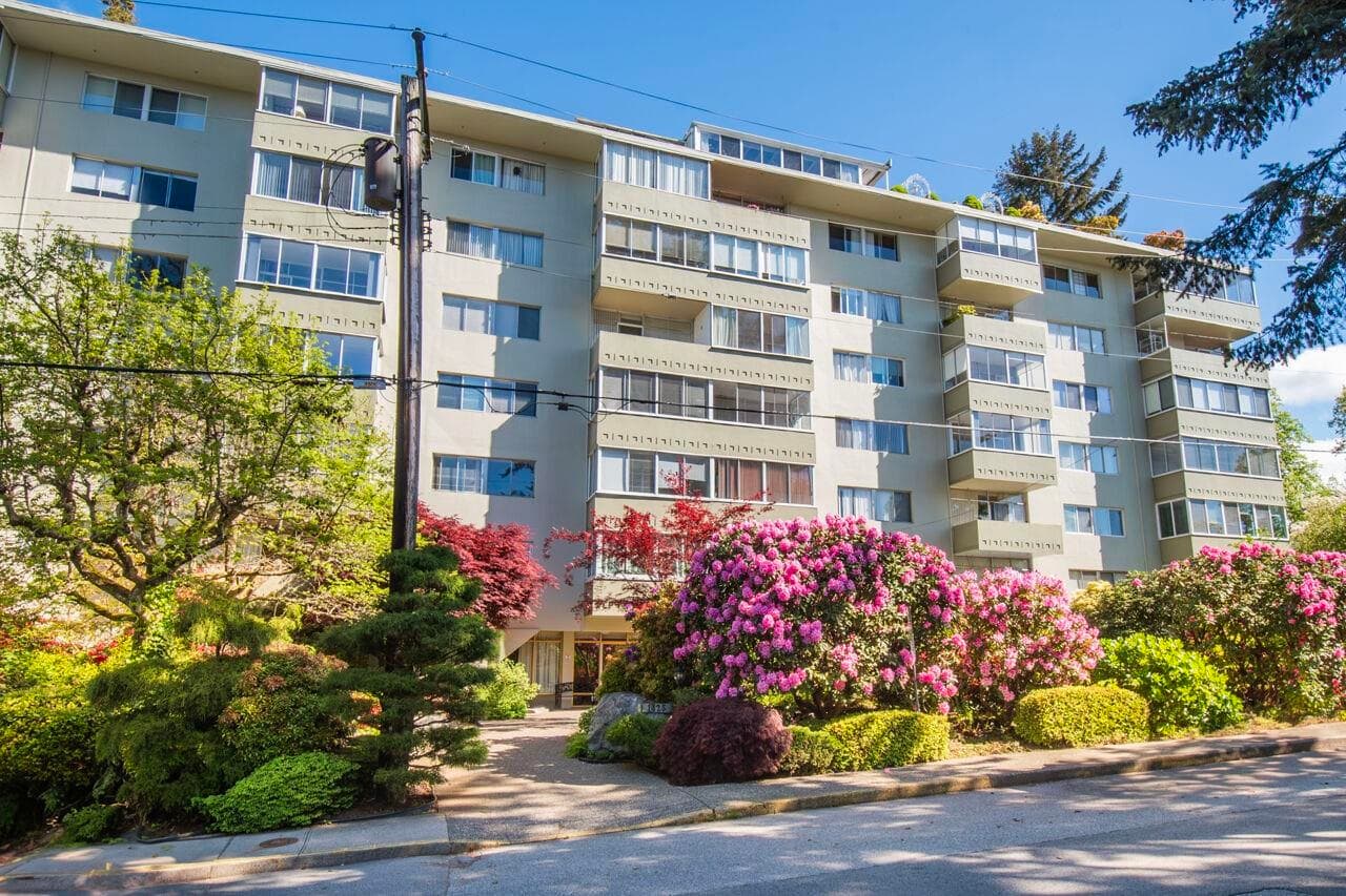 108 - 1425 Esquimalt Avenue, West Vancouver, V7T 1L1 — photo 1