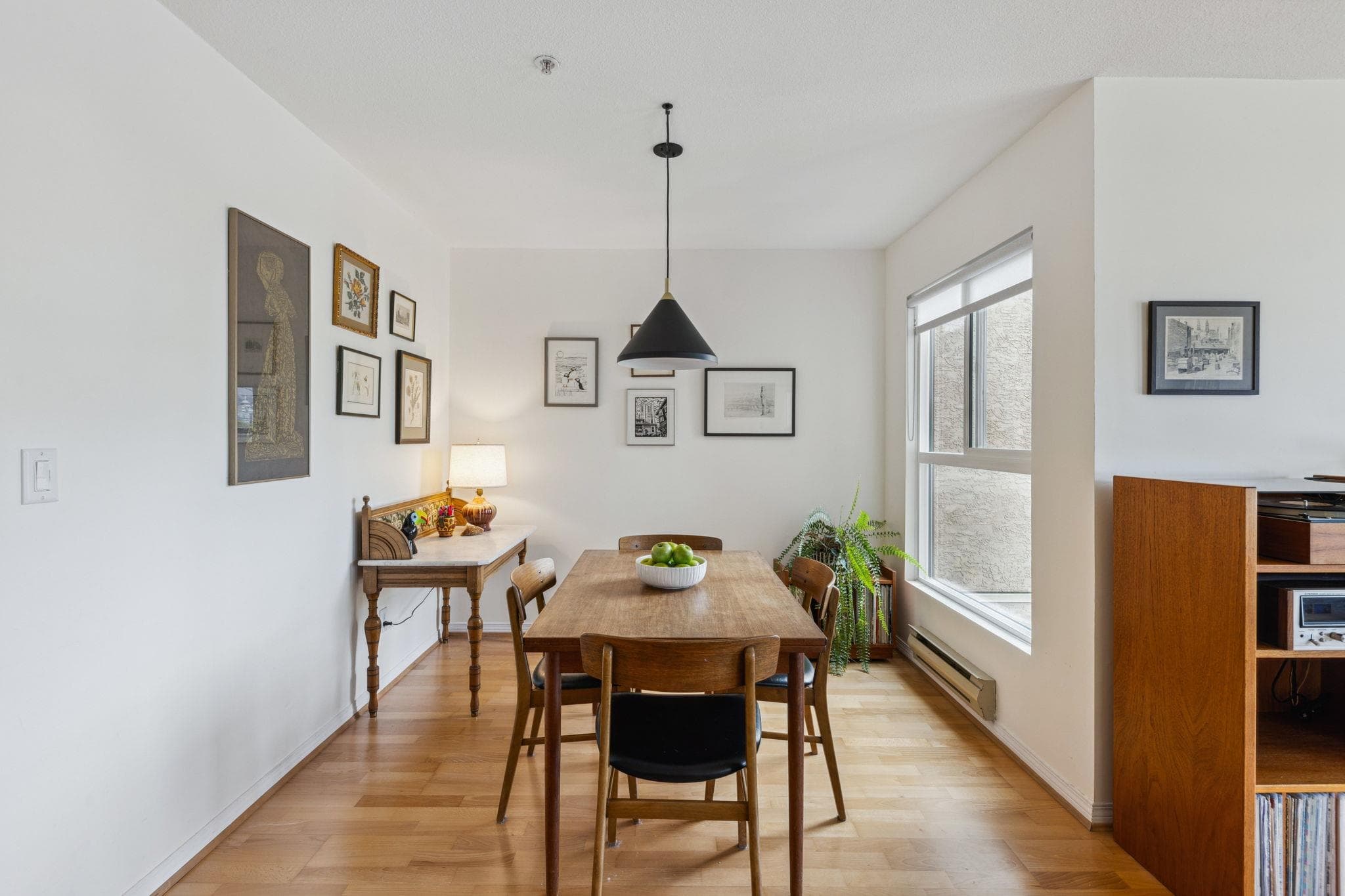 304 - 2121 W 5th Avenue, Vancouver, V6K 1S1 — photo 2