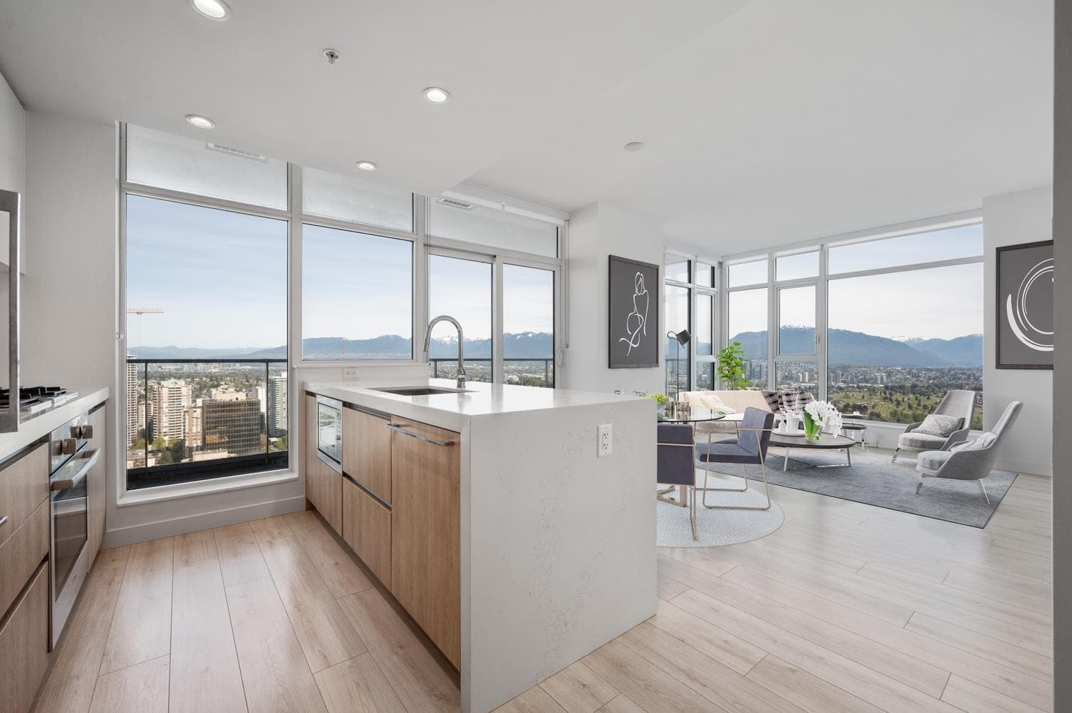 3204 - 6080 Mckay Avenue, Burnaby, V5H 0J4 — photo 2