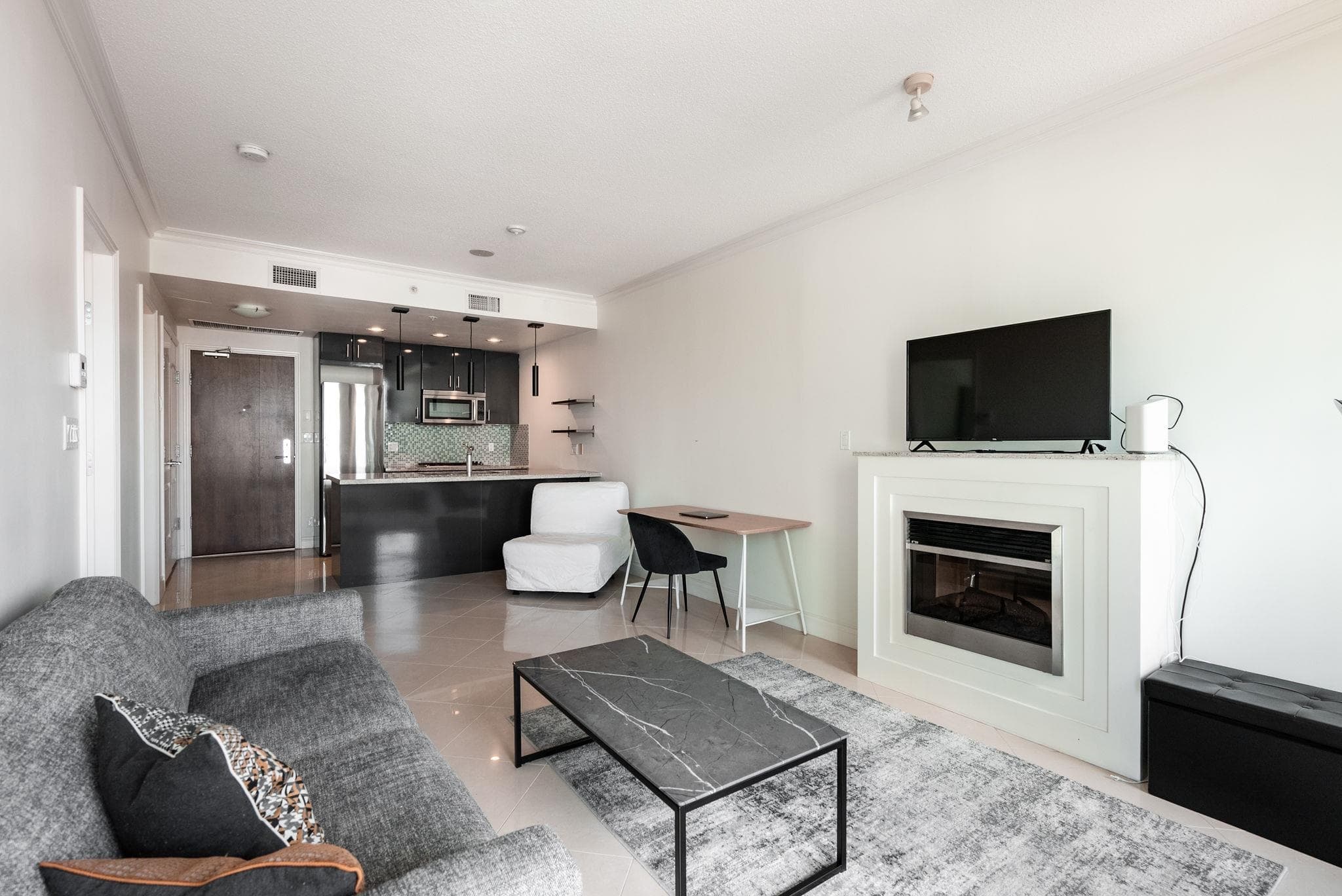 707 - 162 Victory Ship Way, North Vancouver, V7L 0B4 — photo 4