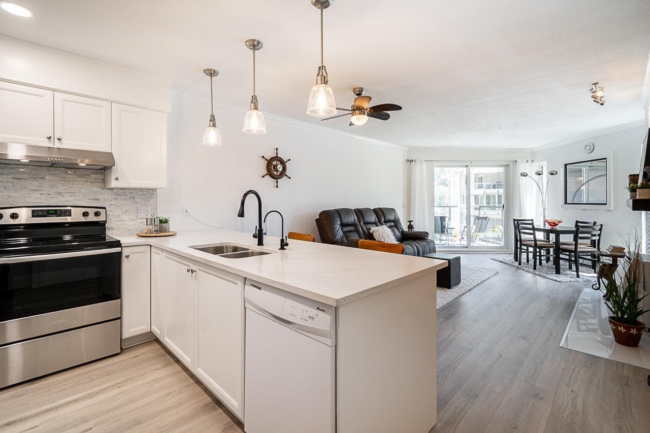323 - 378 Esplanade Avenue, Harrison Hot Springs, V0M 1A3 — photo 3