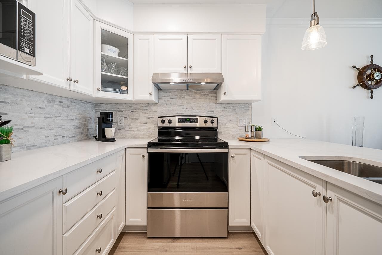 323 - 378 Esplanade Avenue, Harrison Hot Springs, V0M 1A3 — photo 4