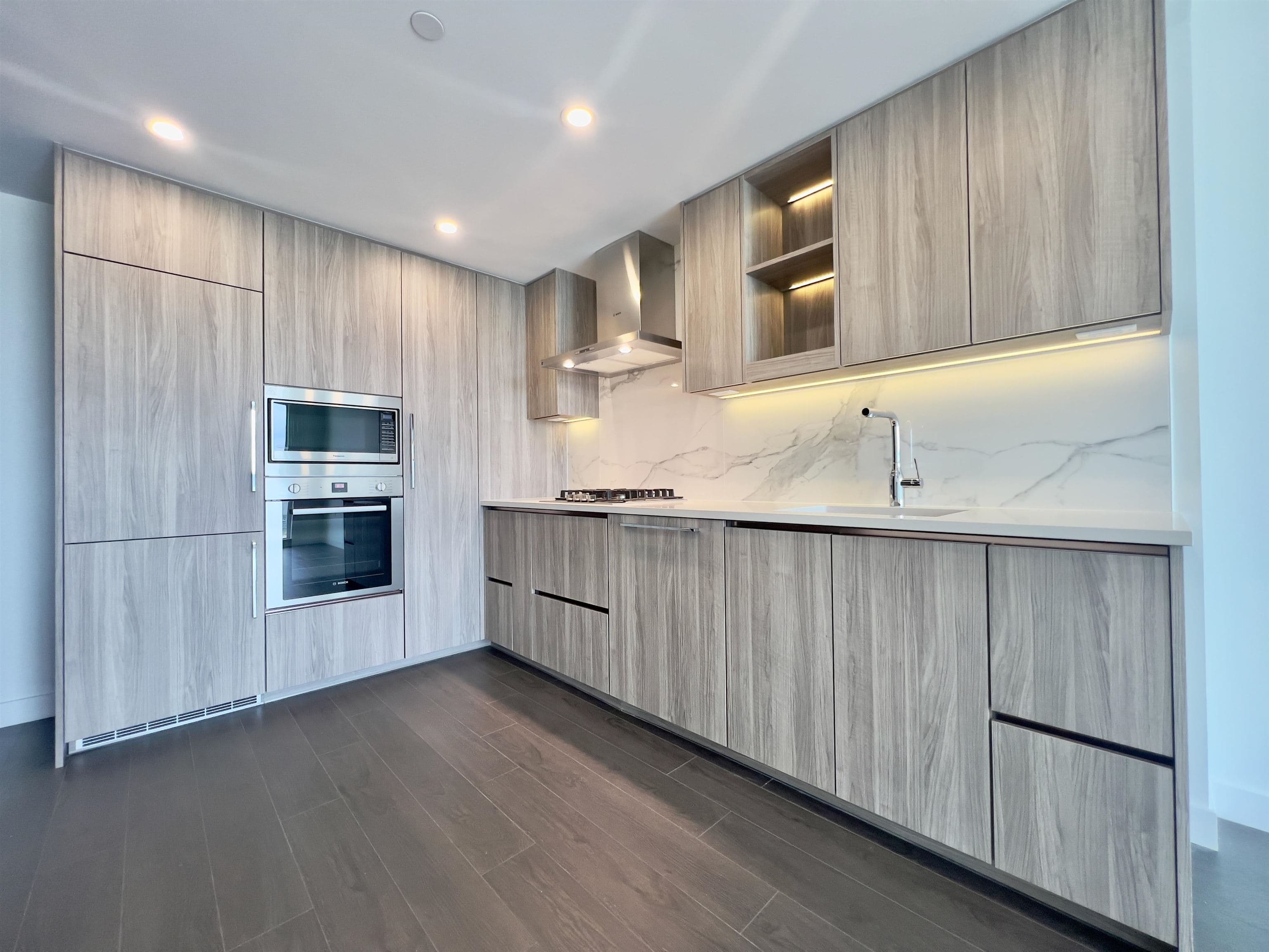 1603 - 13778 100 Avenue, Surrey, V3T 0V2 — photo 4