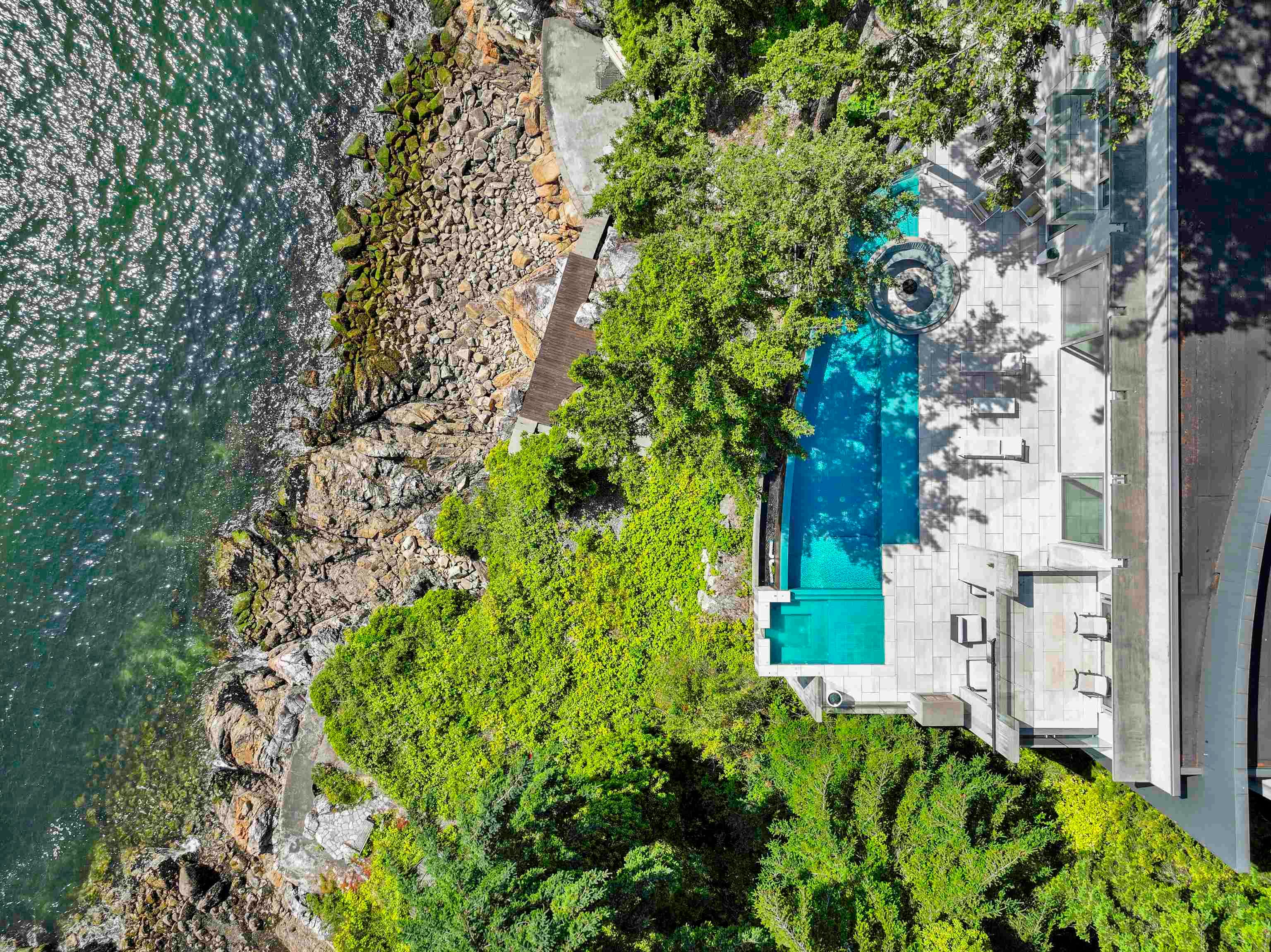 5225 Gulf Place, West Vancouver, V7W 2V9 — photo 3