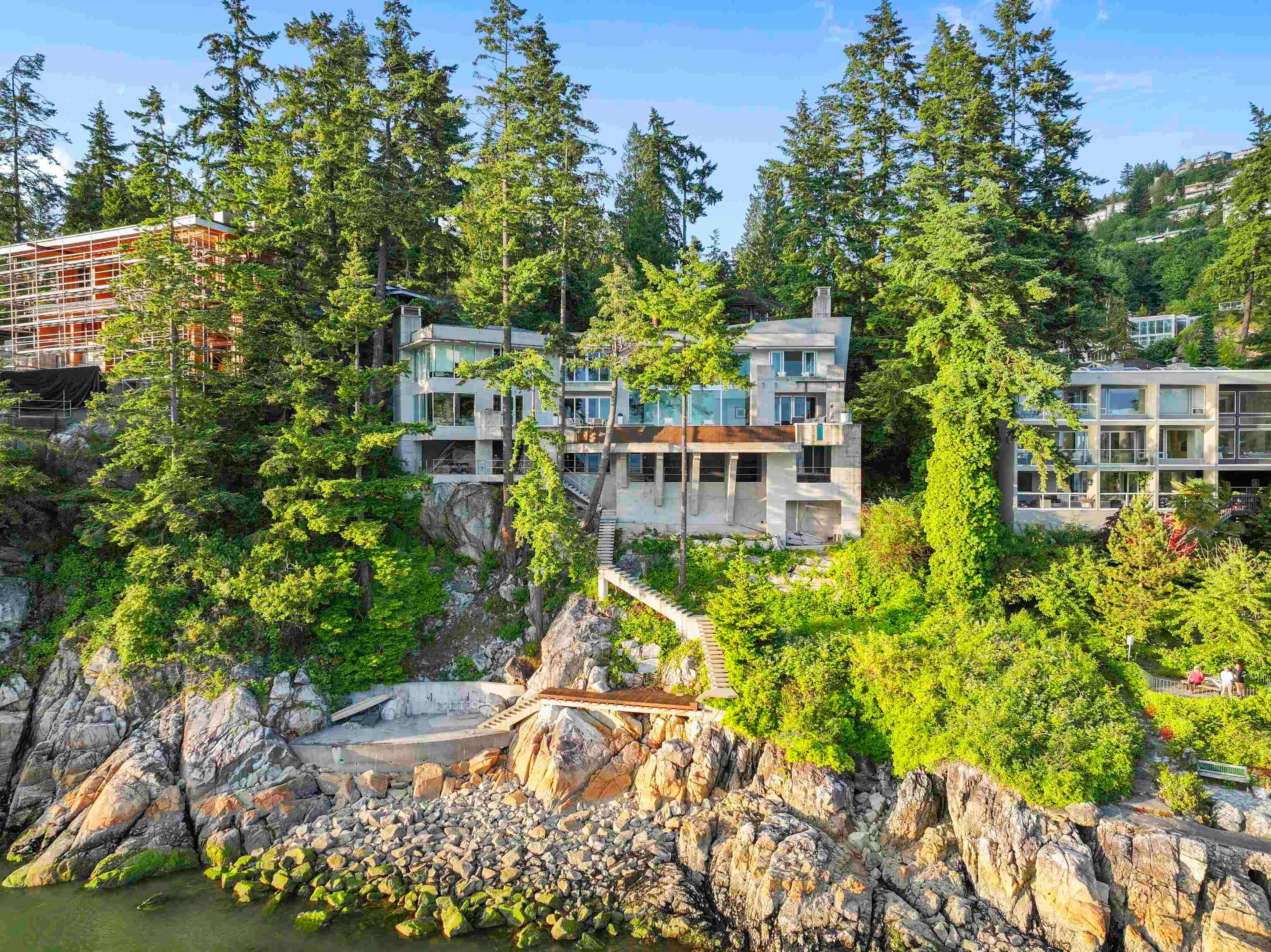 5225 Gulf Place, West Vancouver