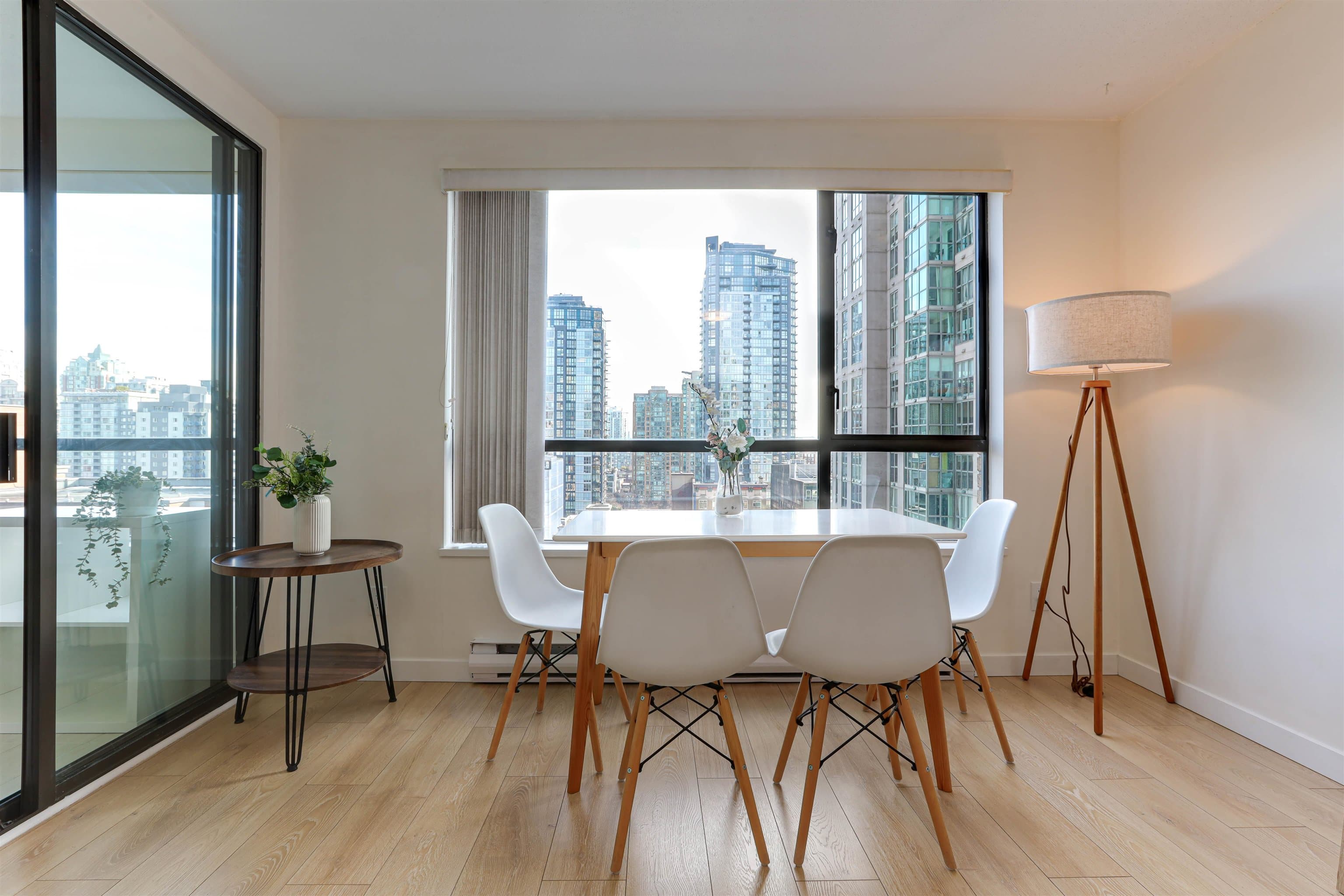 1105 - 1189 Howe Street, Vancouver, V6Z 2X4 — photo 2