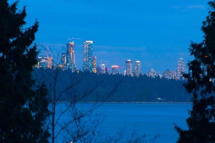 457 Hillcrest Street, West Vancouver, V7V 2L8 — photo 3