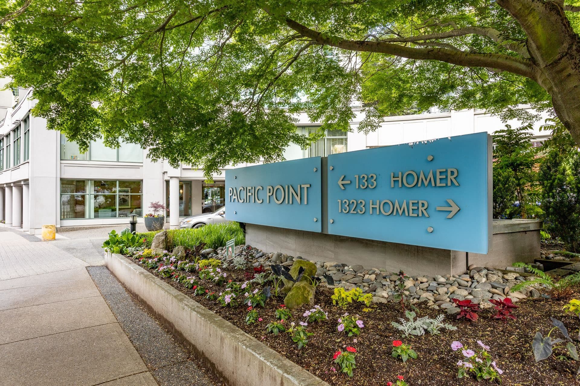 B1002 - 1331 Homer Street, Vancouver, V6B 5M9 — photo 2