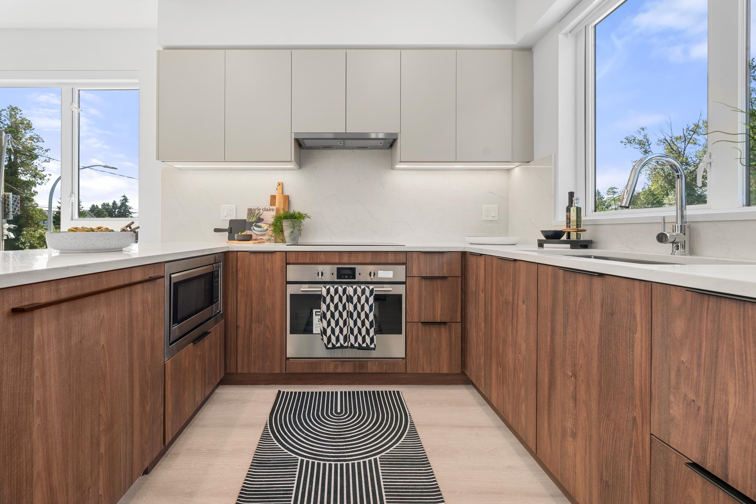 203 - 7161 17th Avenue, Burnaby, V3N 0K1 — photo 5