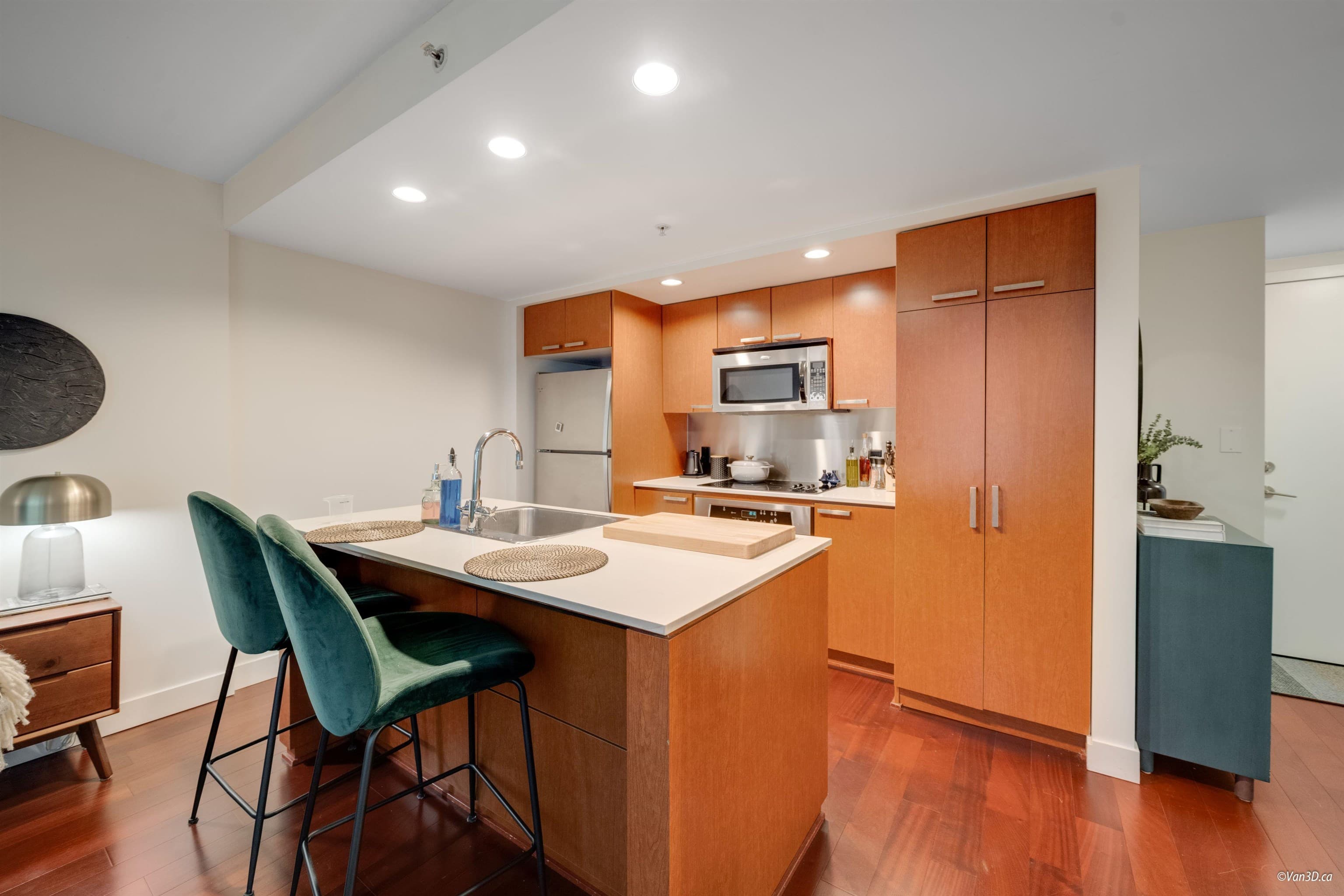 302 - 1255 Seymour Street, Vancouver, V6B 3N6 — photo 3