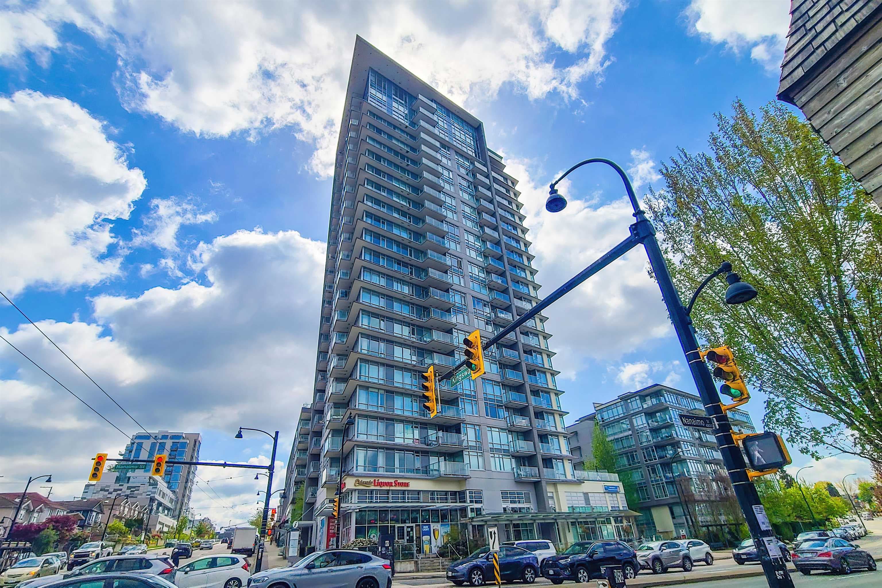 2207 - 4815 Eldorado Mews, Vancouver, V5R 0B2 — photo 1