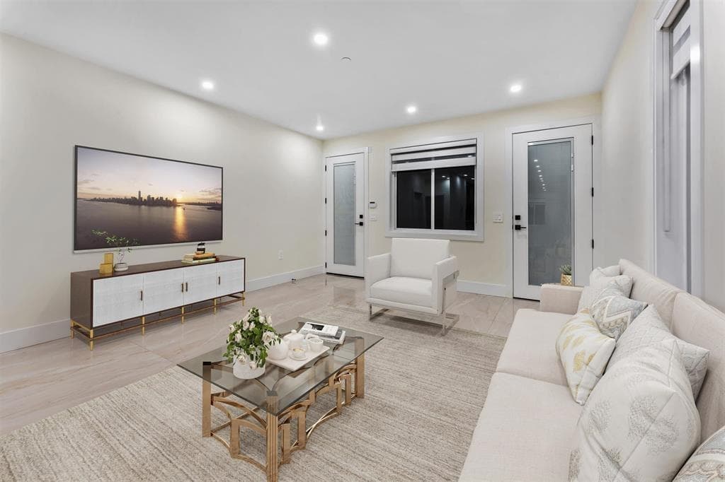 7327 Ethel Avenue, Burnaby, V3N 2C6 — photo 5