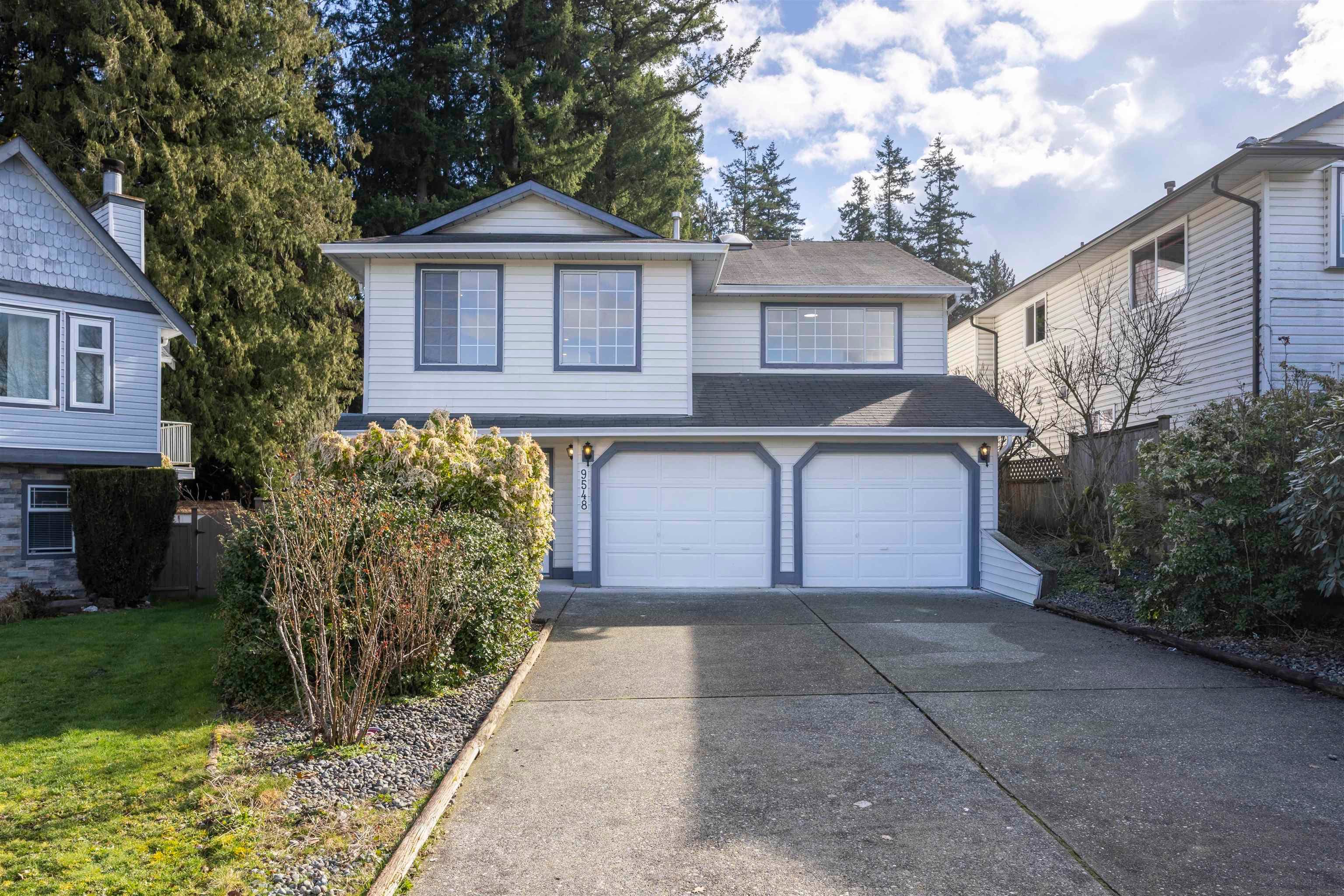 9548 208b Street, Langley, V1M 2C5 — photo 2