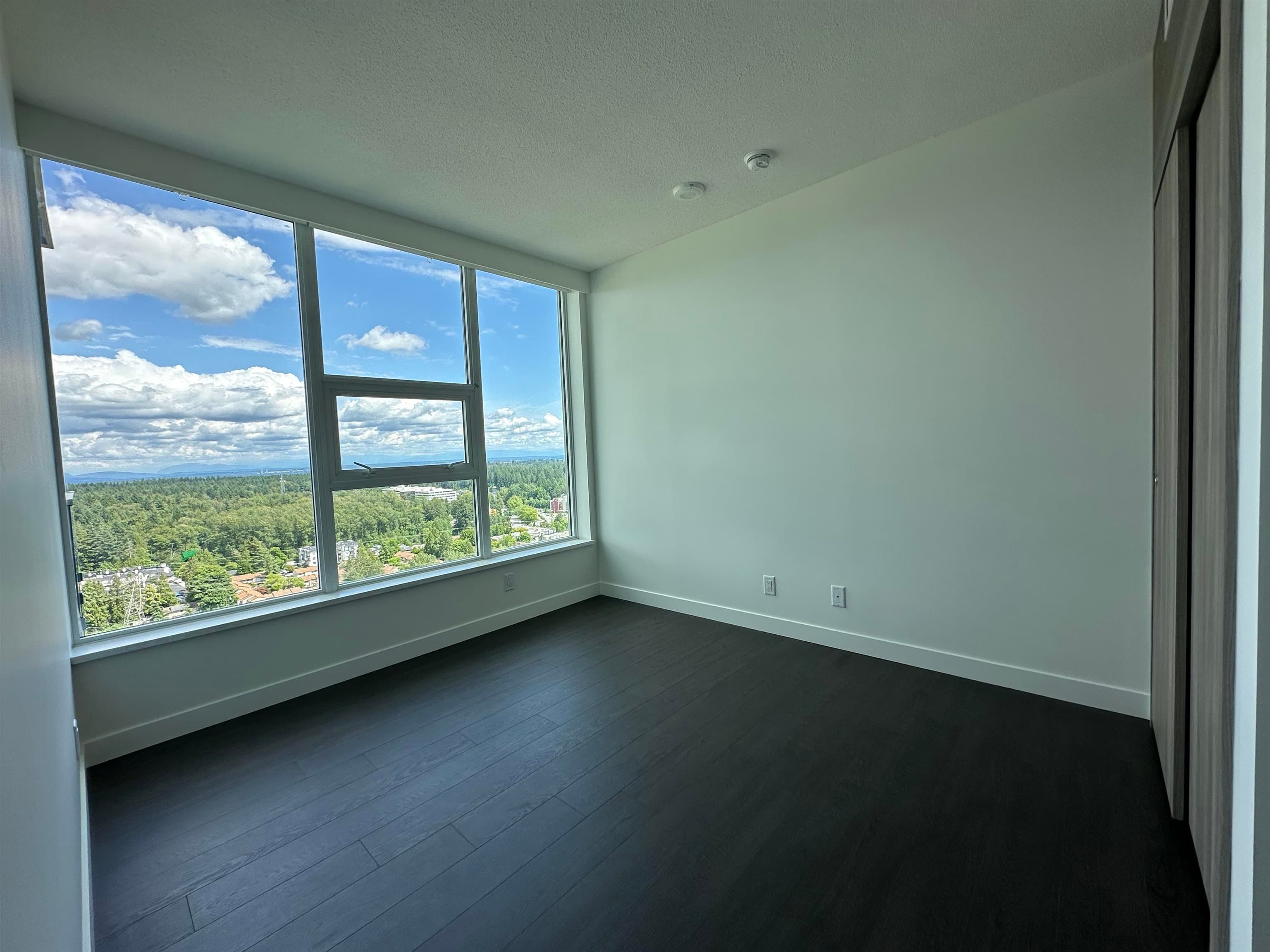 3203 - 13778 100 Avenue, Surrey, V3T 0V3 — photo 3