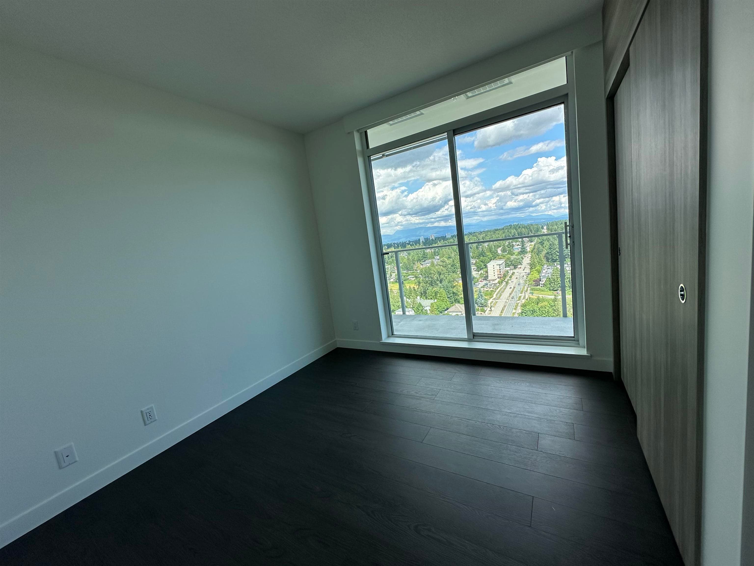 3203 - 13778 100 Avenue, Surrey, V3T 0V3 — photo 4