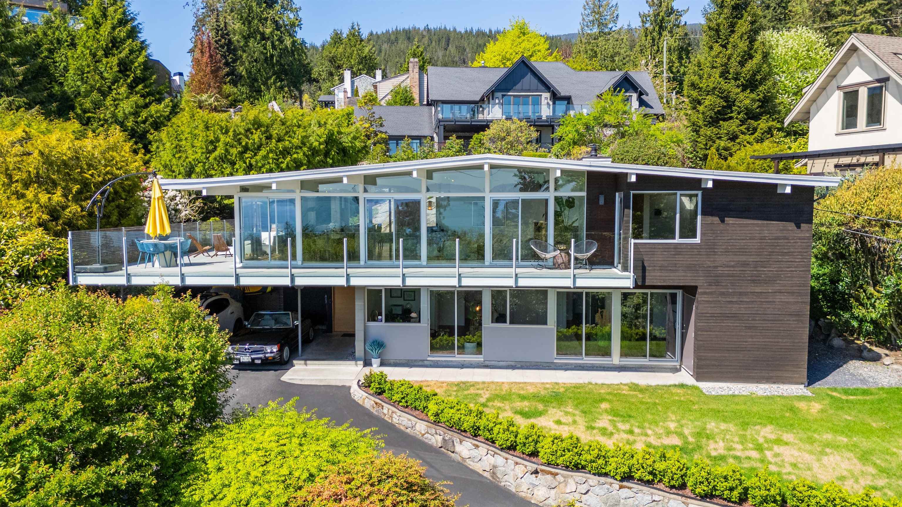 4045 Bayridge Avenue, West Vancouver, V7V 3J9 — photo 3