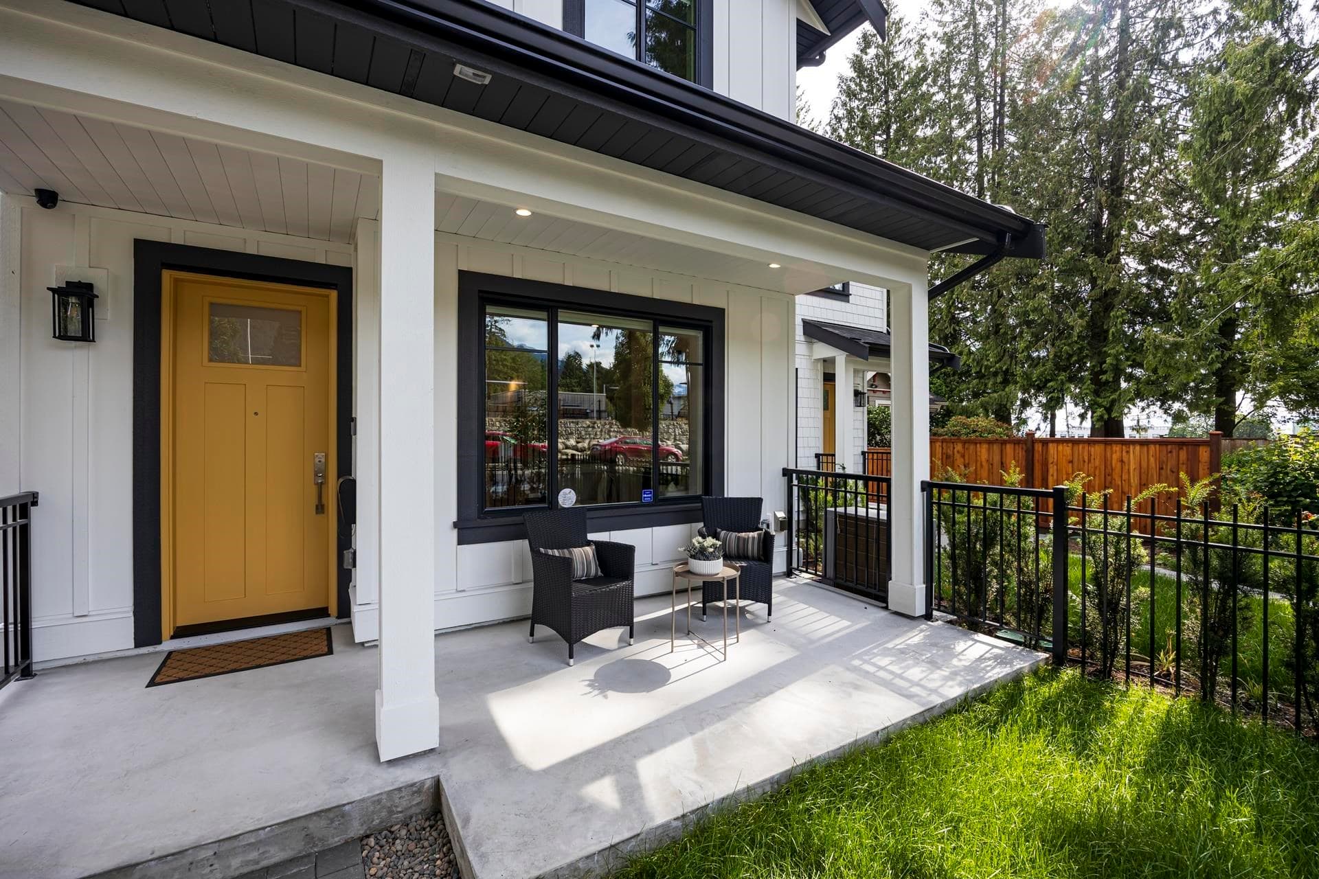 259 E 23rd Street, North Vancouver, V7L 3E4 — photo 2