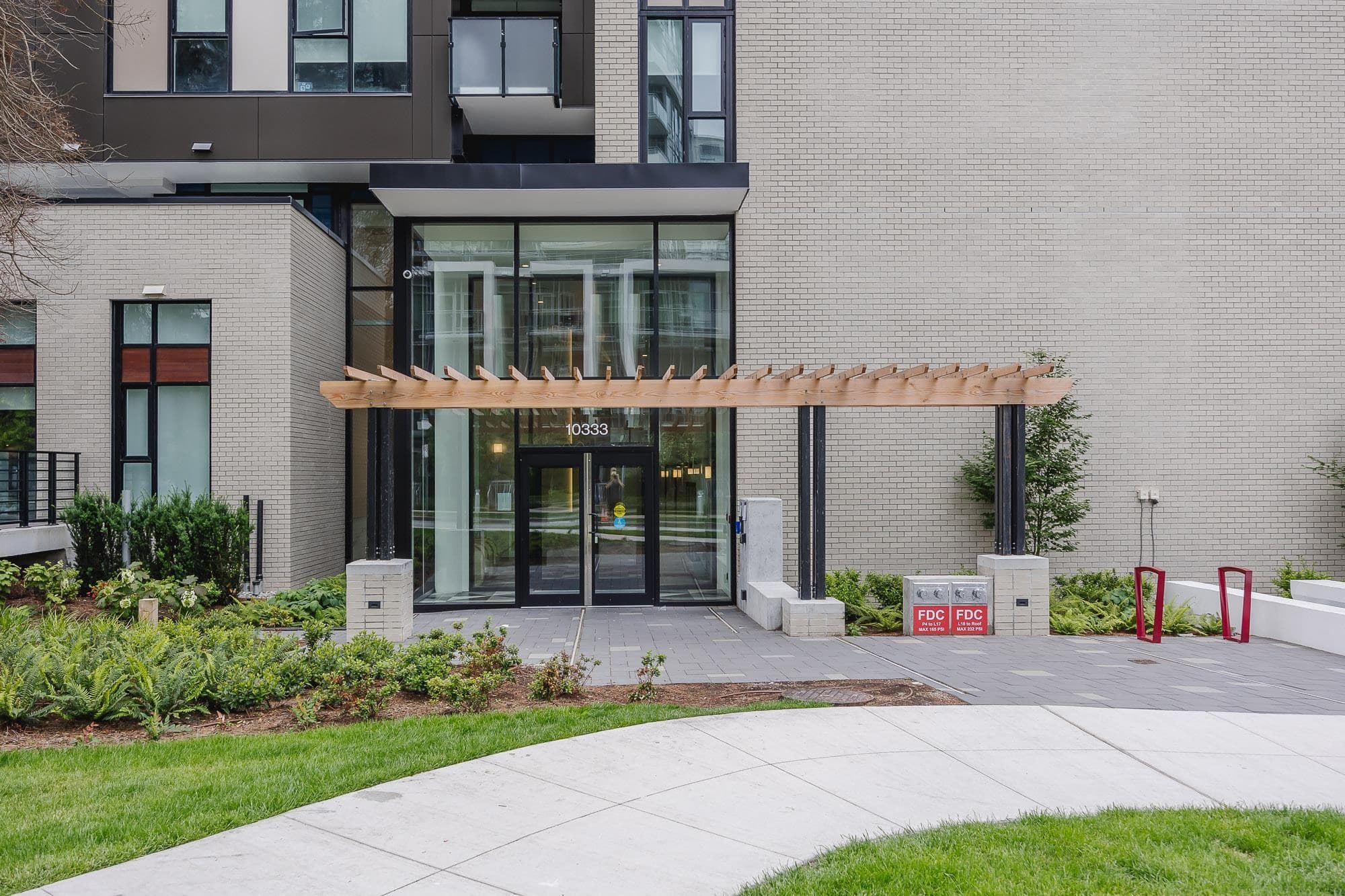 2601 - 10333 133 Street, Surrey, V3T 0V1 — photo 2