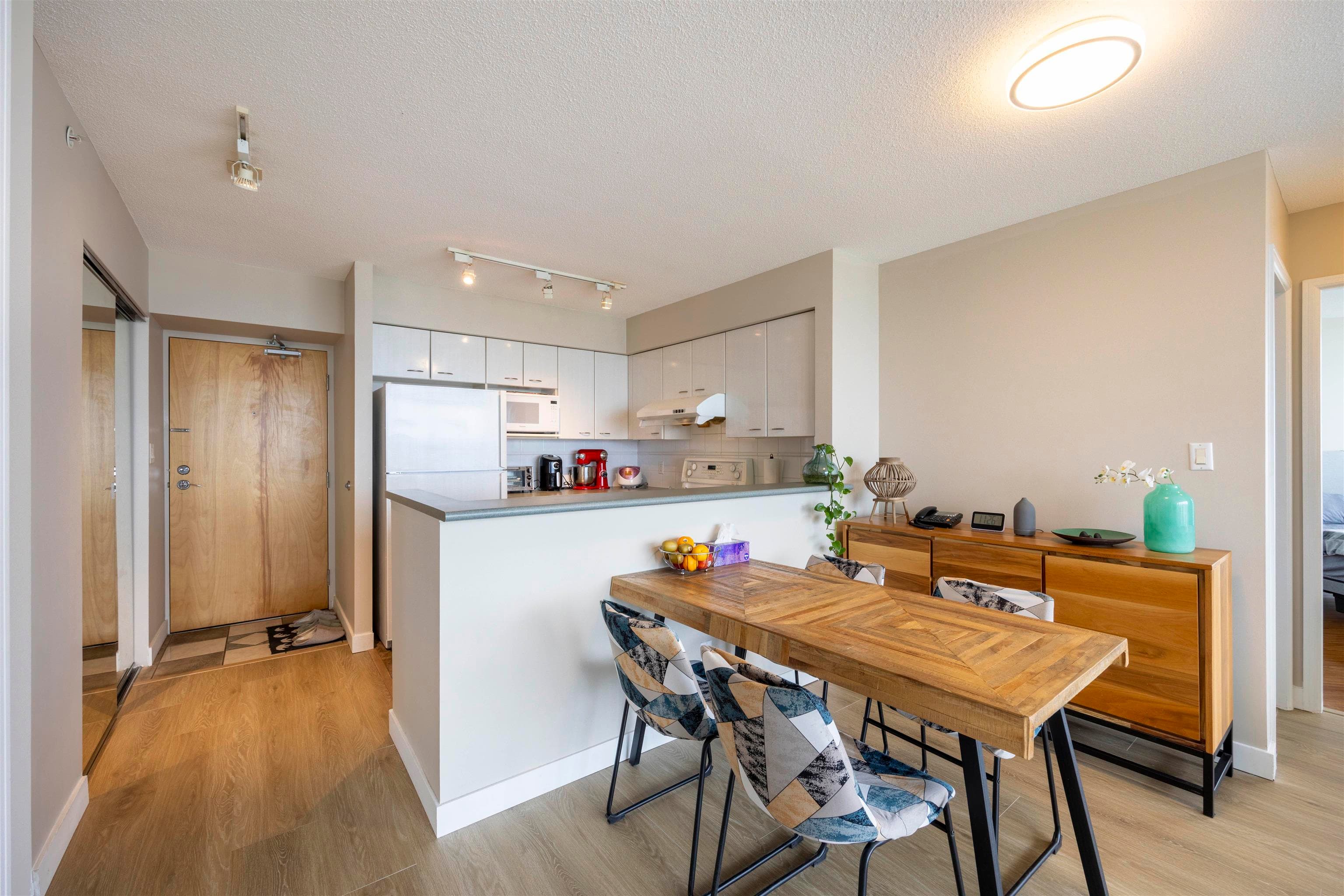 2905 - 6088 Willingdon Avenue, Burnaby, V5H 4V2 — photo 3
