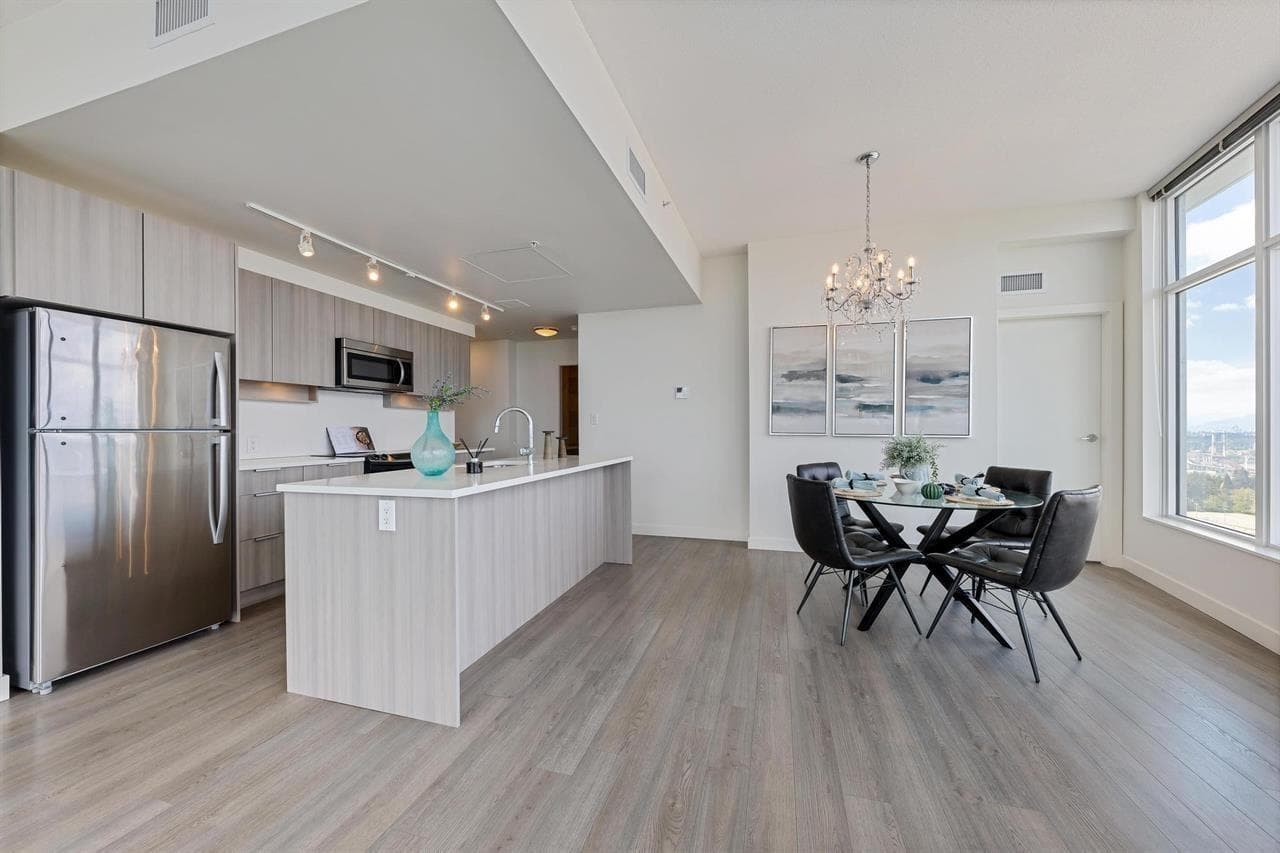 3307 - 13308 Central Avenue, Surrey, V3T 0M4 — photo 3
