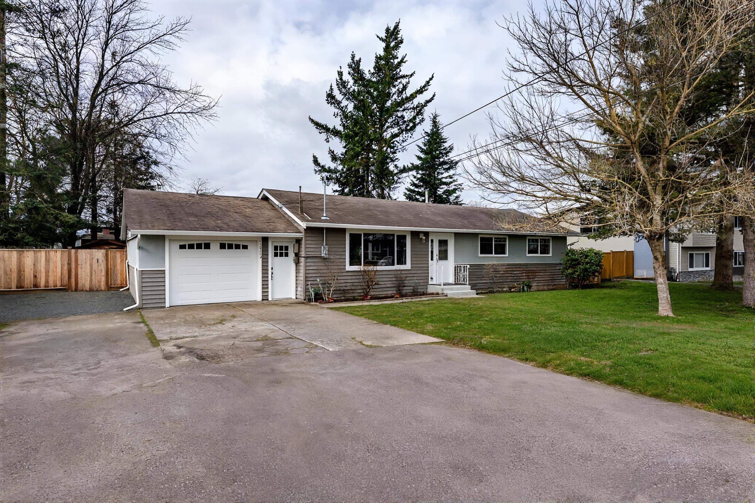 7413 Leary Crescent, Chilliwack
