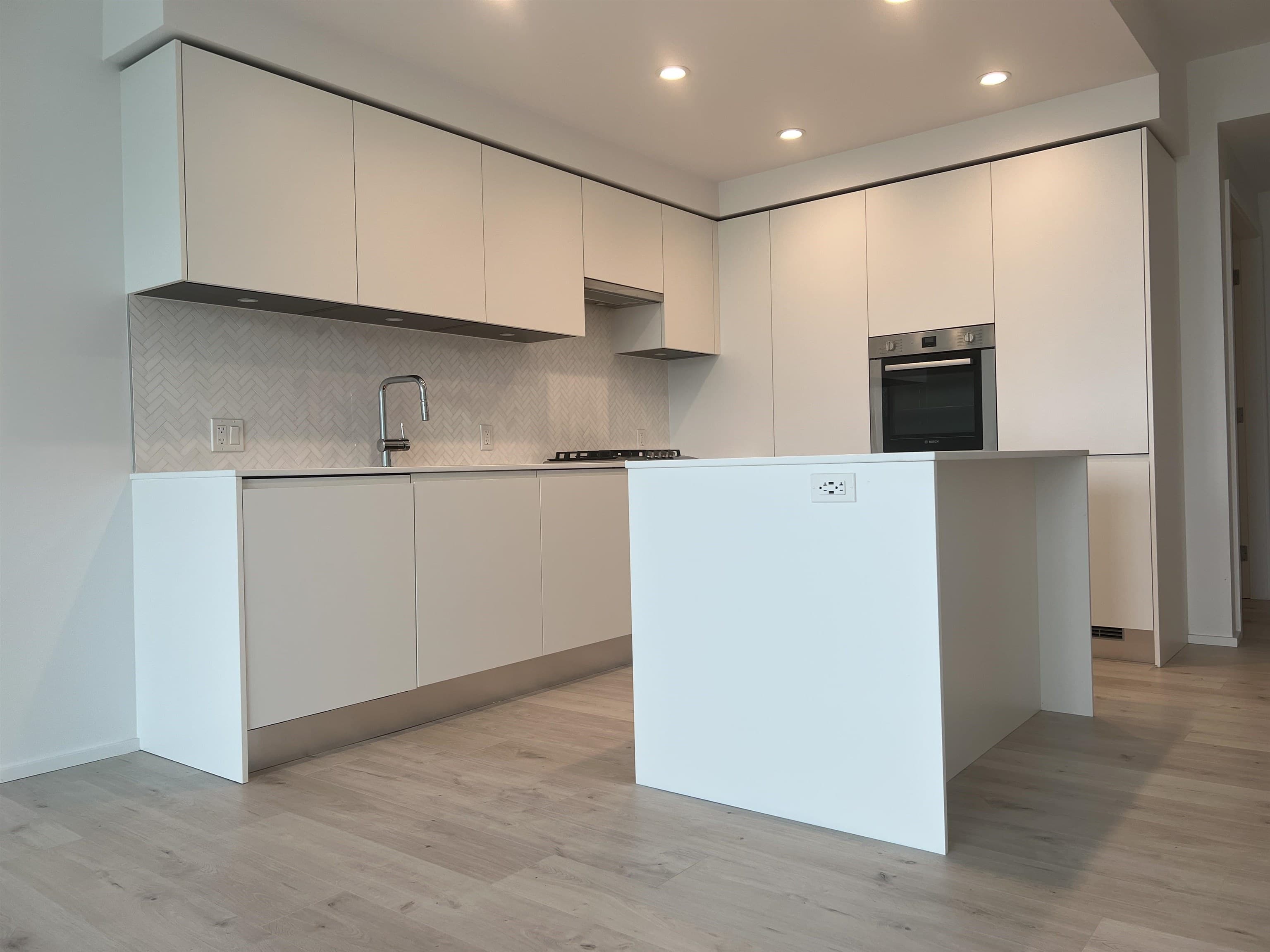 4311 - 3809 Evergreen Place, Burnaby, V7R 0A5 — photo 4