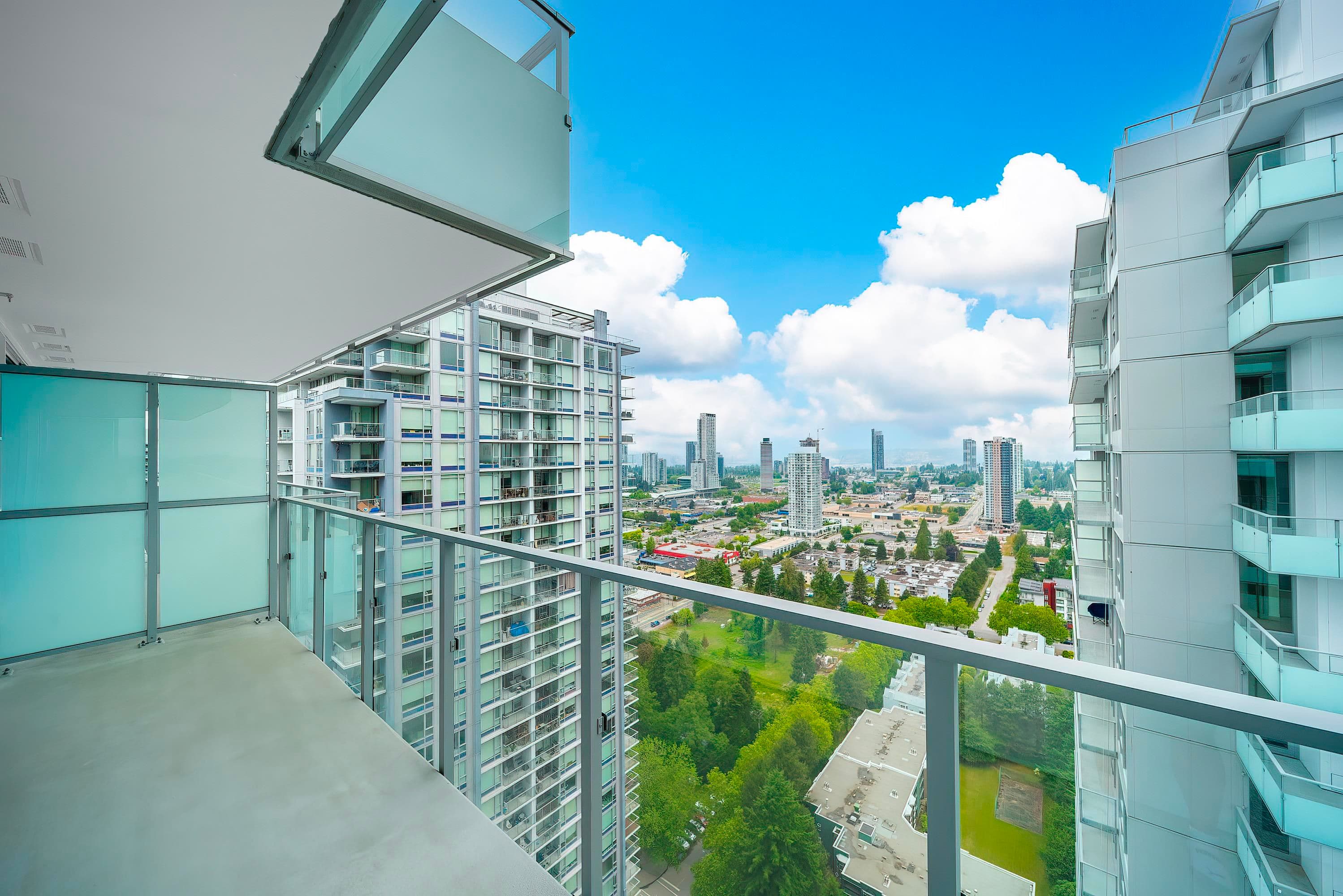 3301 - 13768 100 Avenue, Surrey, V3T 0V2 — photo 3