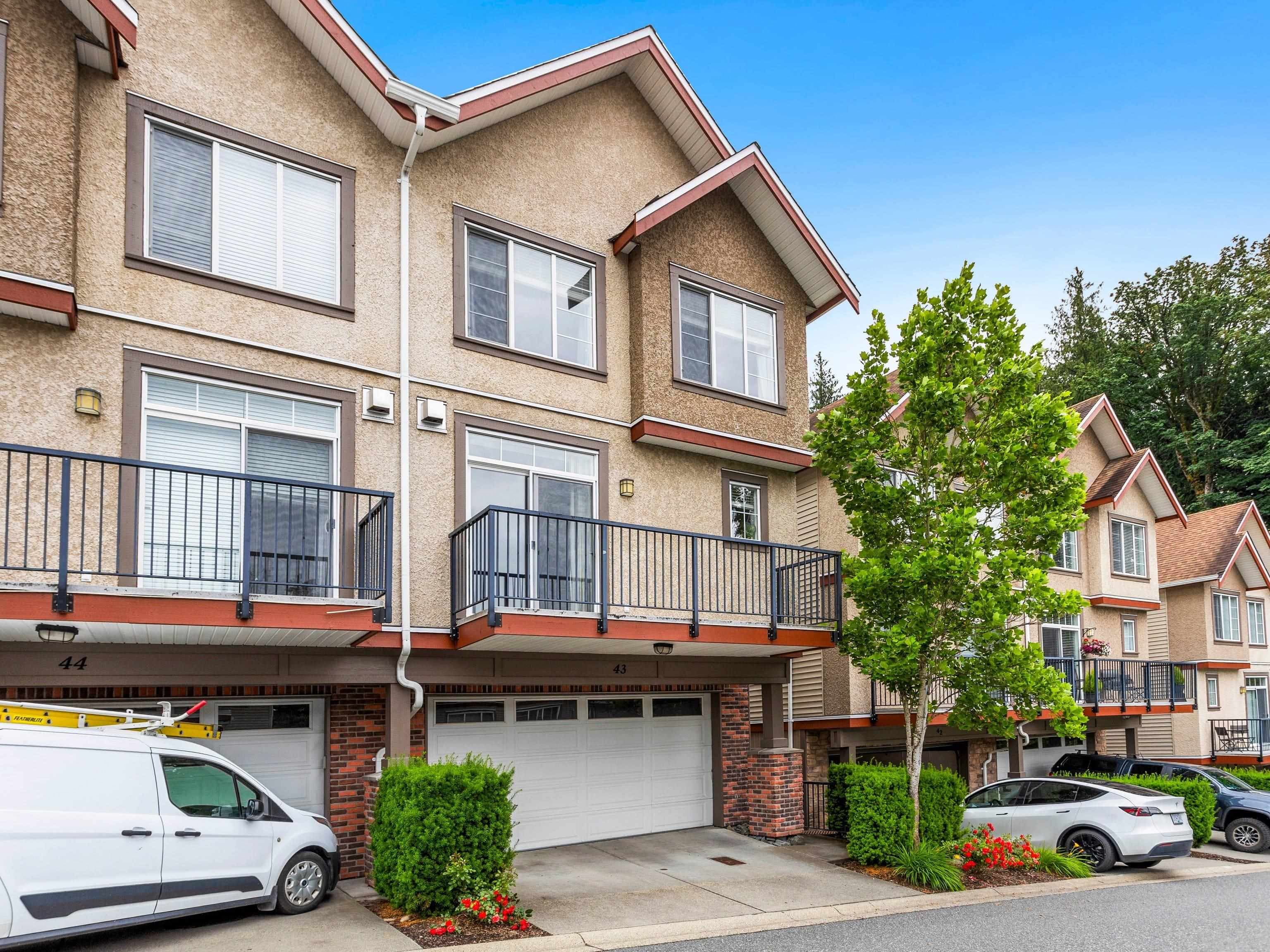 43 - 35626 Mckee Road, Abbotsford, V3G 2L6 — photo 1