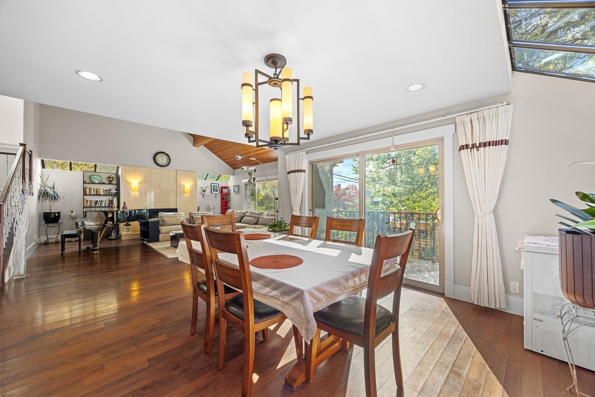 5483 Carnarvon Street, Vancouver, V6N 4G1 — photo 4
