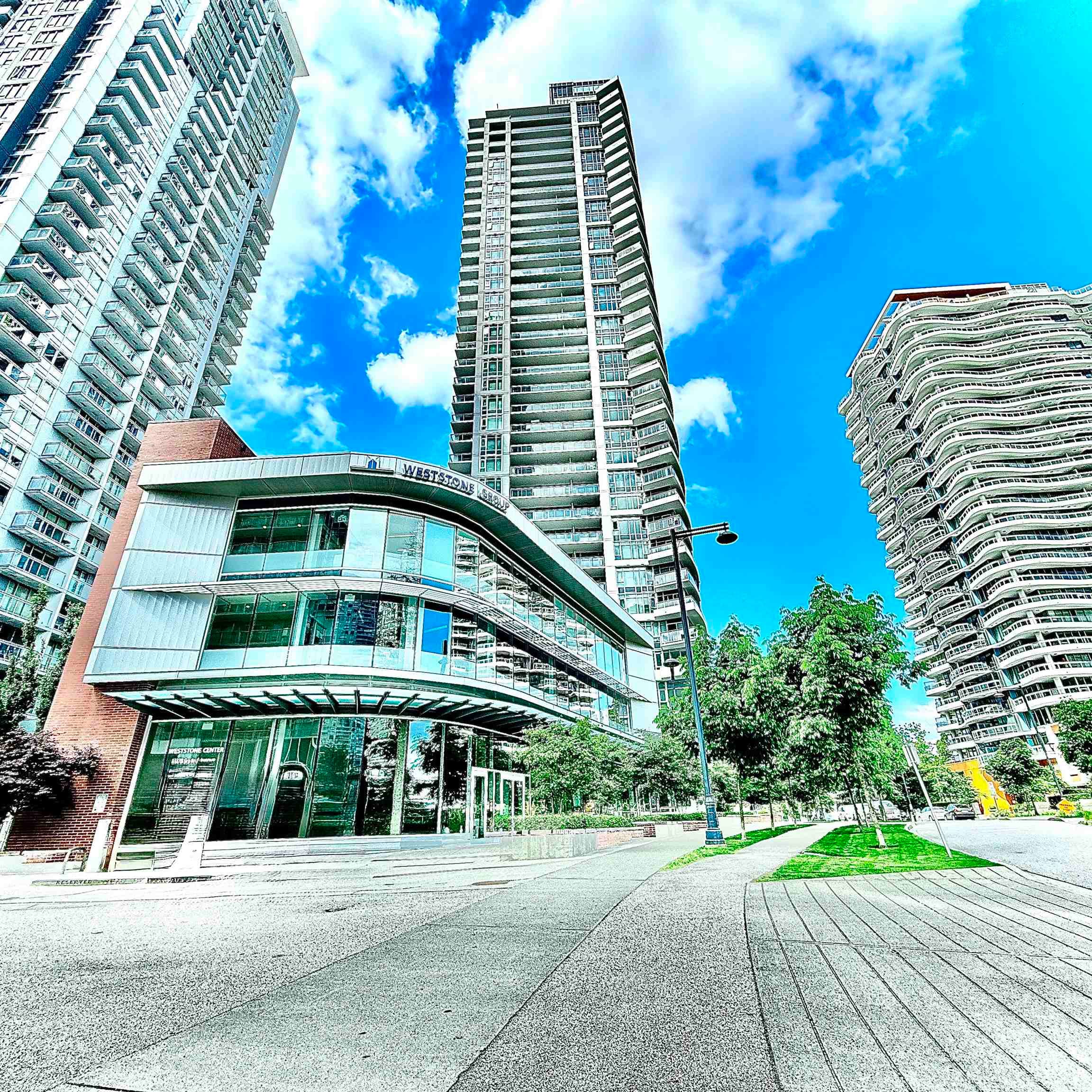 3301 - 13308 Central Avenue, Surrey, V3T 0M4 — photo 2