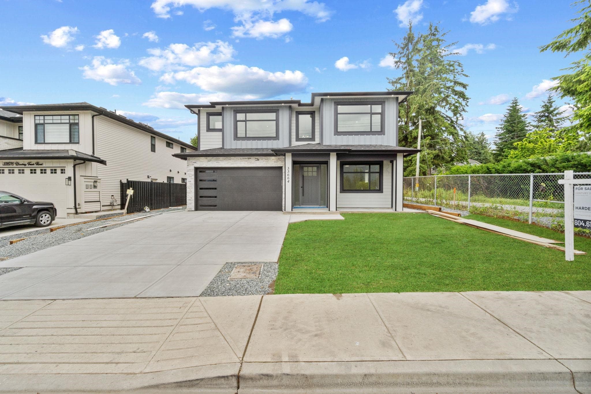 33664 Dewdney Trunk Road, Mission, V2V 6Y4 — photo 2