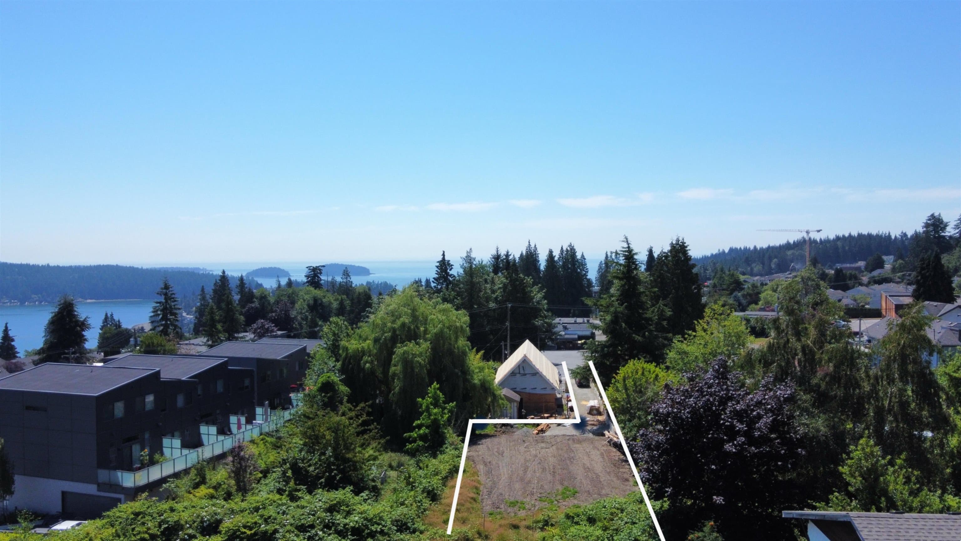 746 Gibsons Way, Gibsons, V0N 1V9 — photo 5