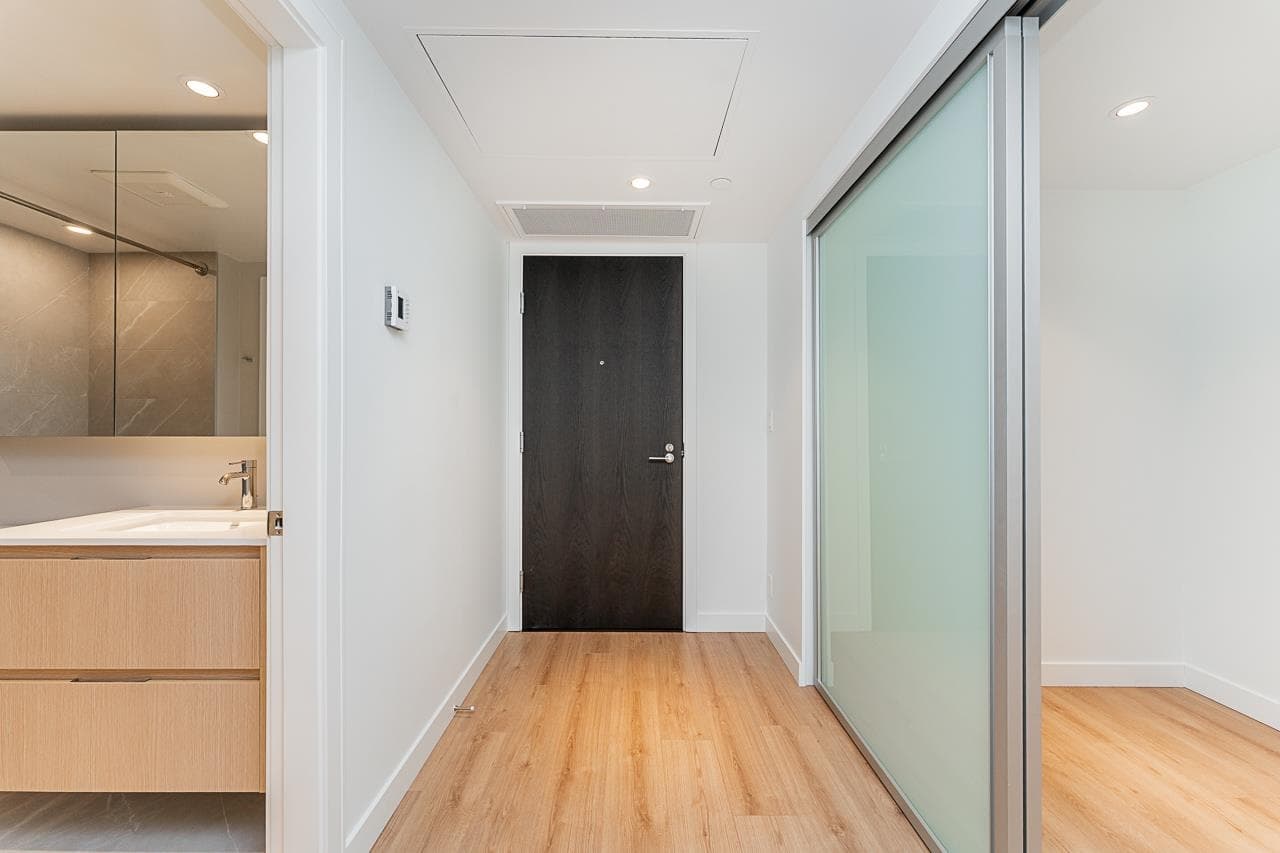 1202 - 1500 Fern Street, North Vancouver, V7J 0E6 — photo 3