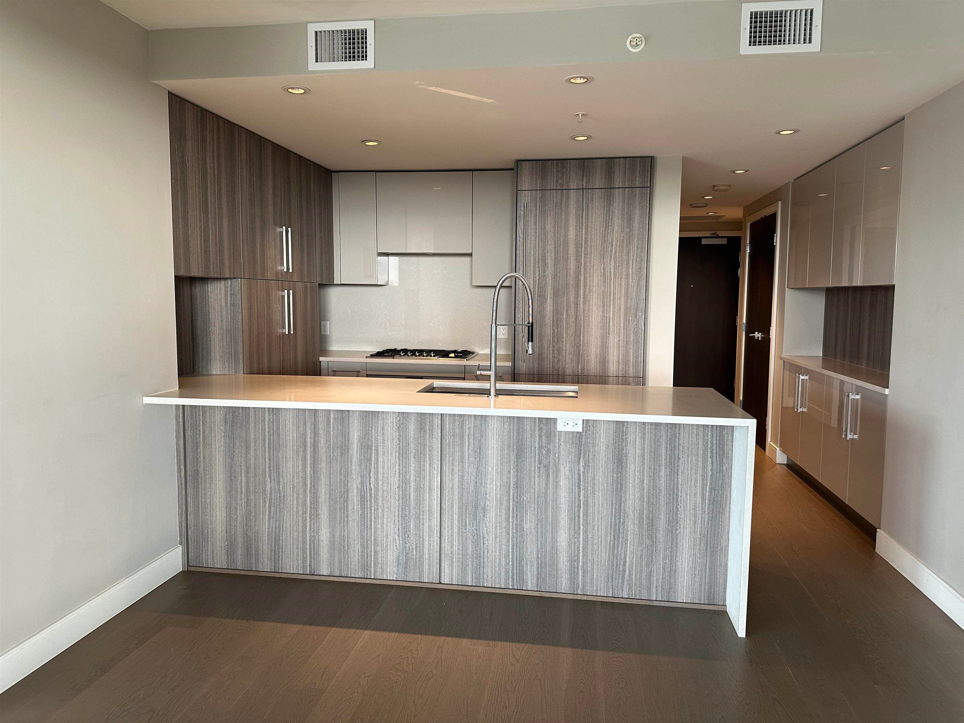 2003 - 210 Salter Street, New Westminster, V3M 0J9 — photo 5