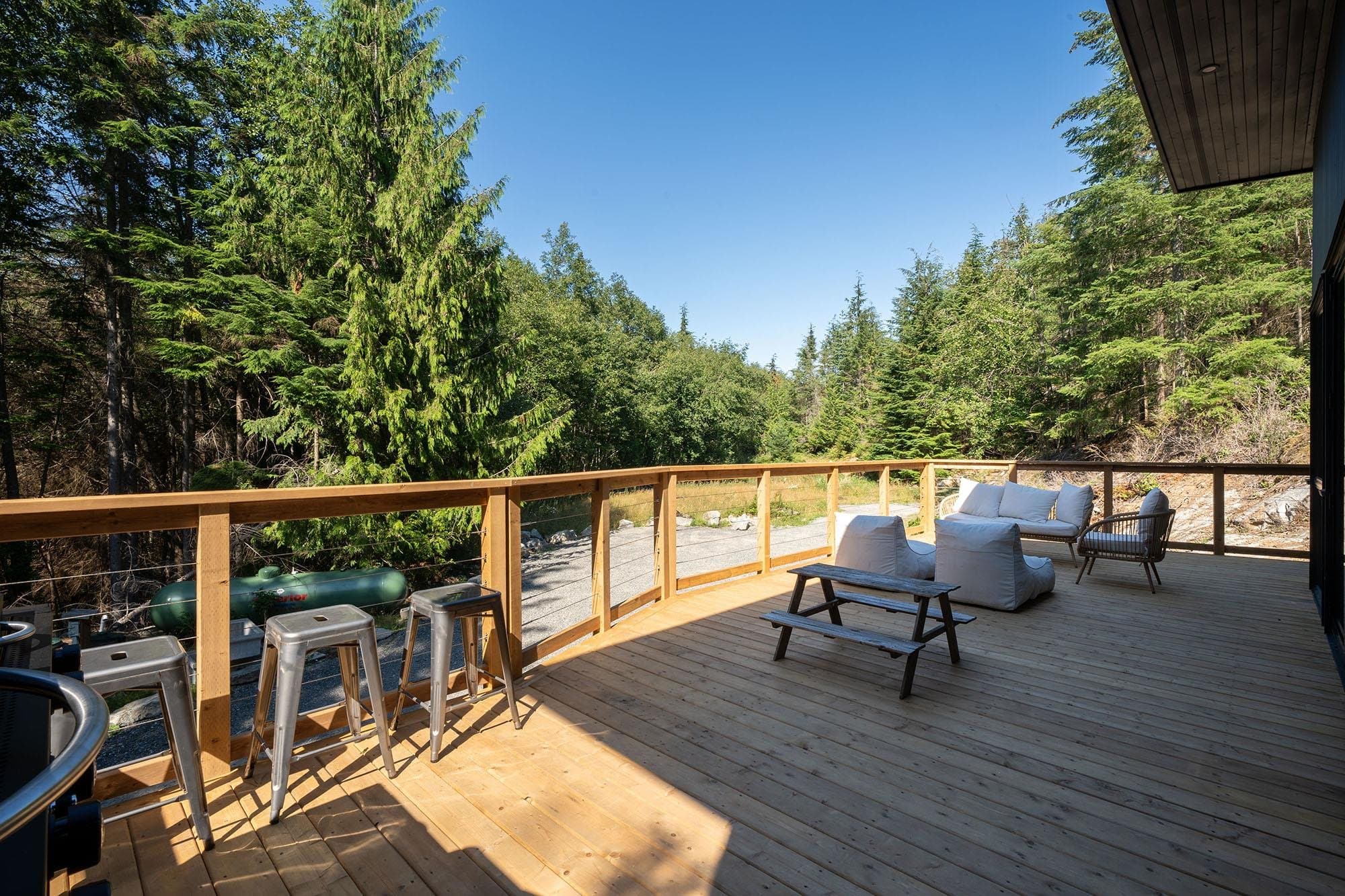 1290 Cowan Point Drive, Bowen Island, V0N 1G2 — photo 2